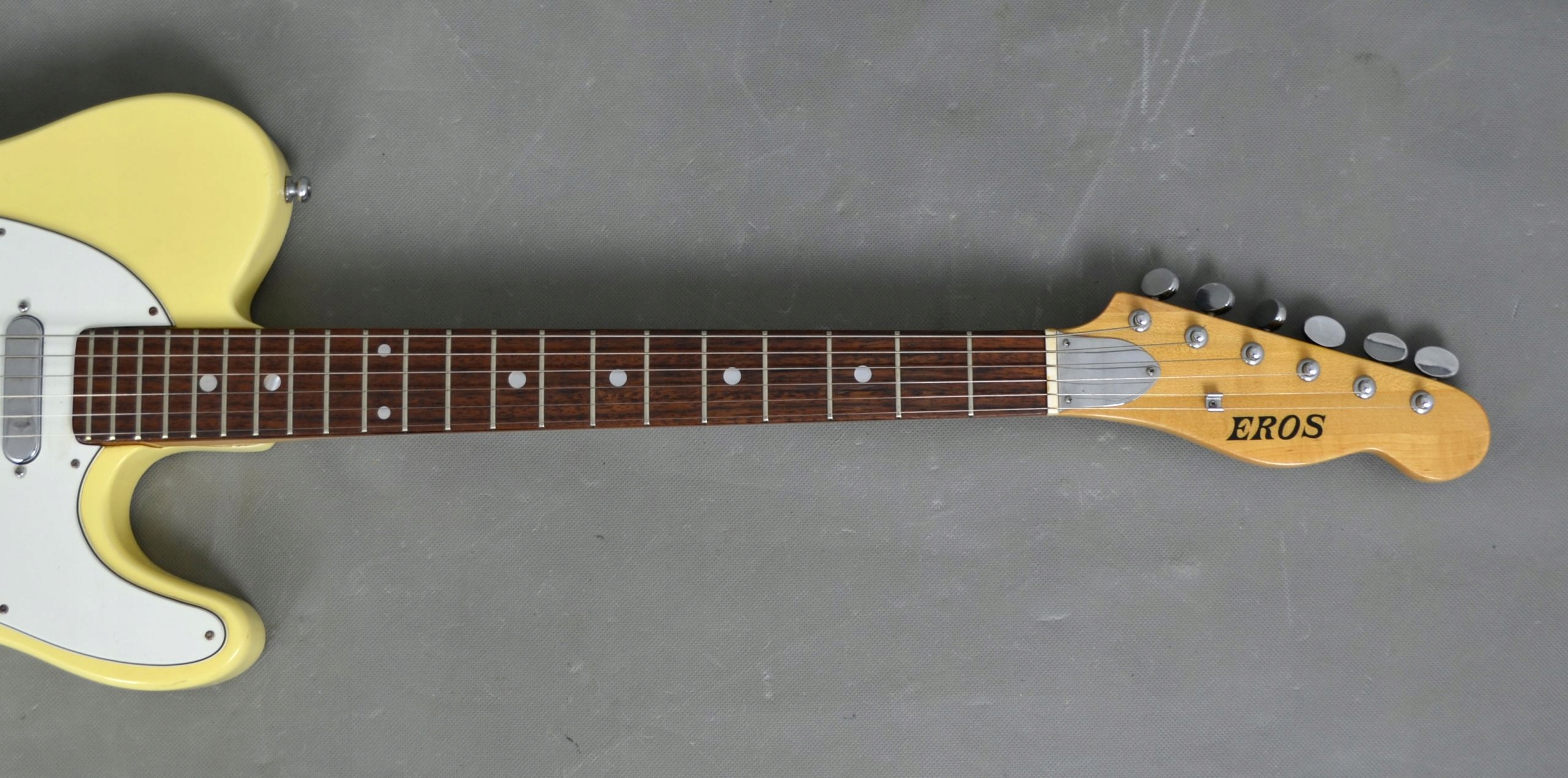 Eros Tele Butter Milk MIJ Gitara Elektryczna Rodzaj Telecaster