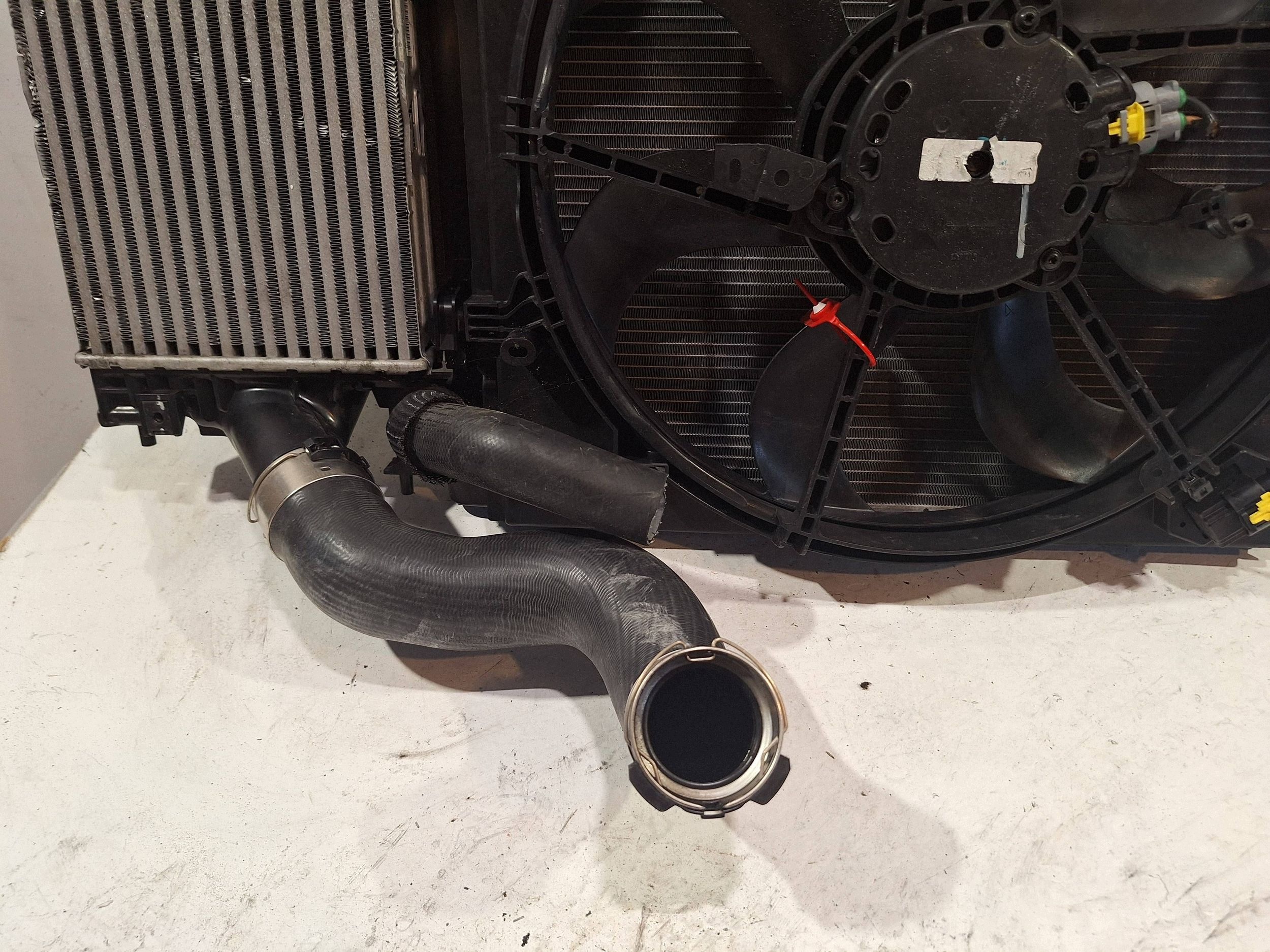support panel for radiators Peugeot 207 9675280980