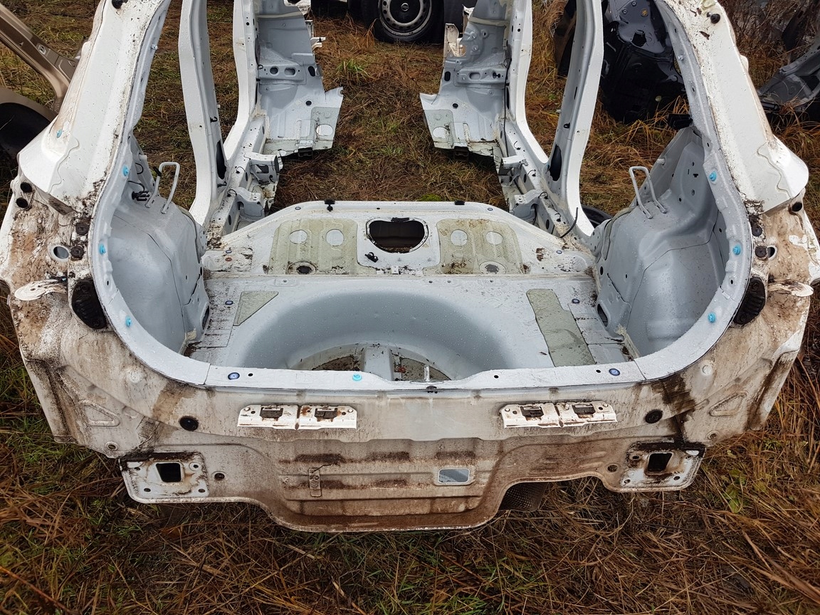 Hyundai I20 II задний ремень кузов перегородка 2014-