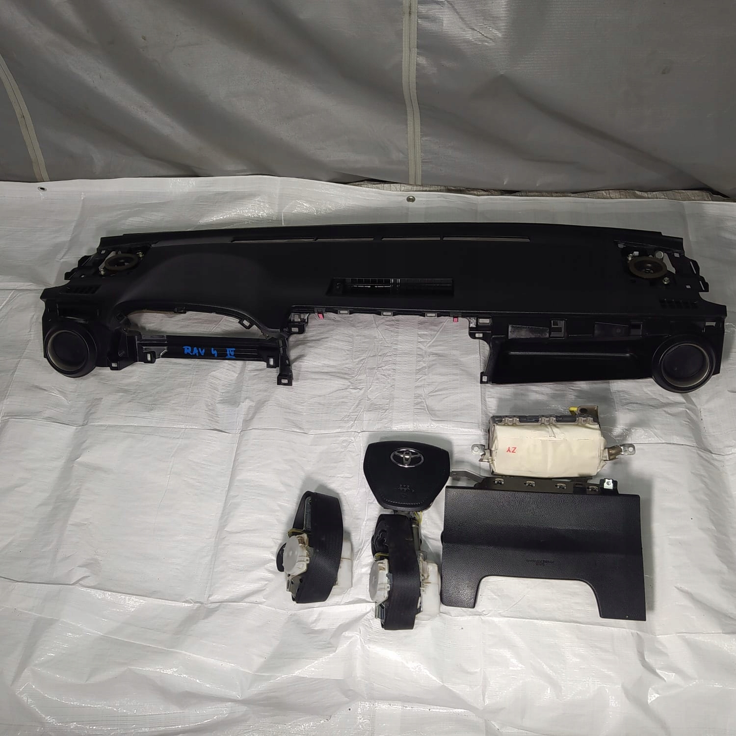 RAV4 IV 2013- KONSOLA DESKA PASY AIRBAG PODUSZKI