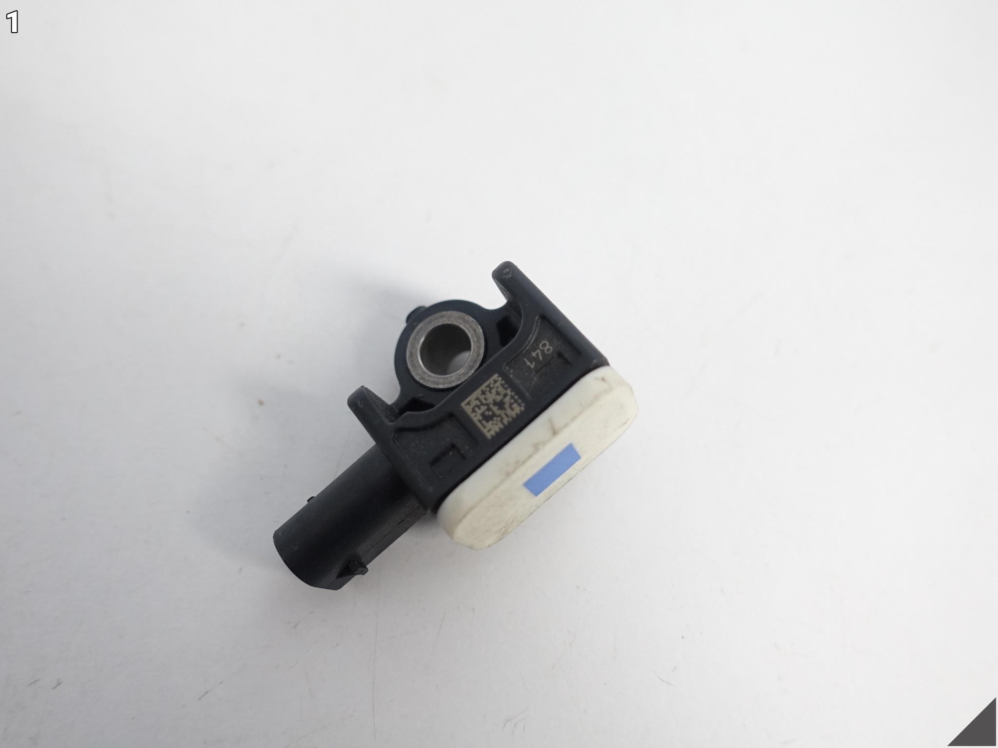 VW AMAROK and 2H0 09-20 impact sensor W bumper front L = R