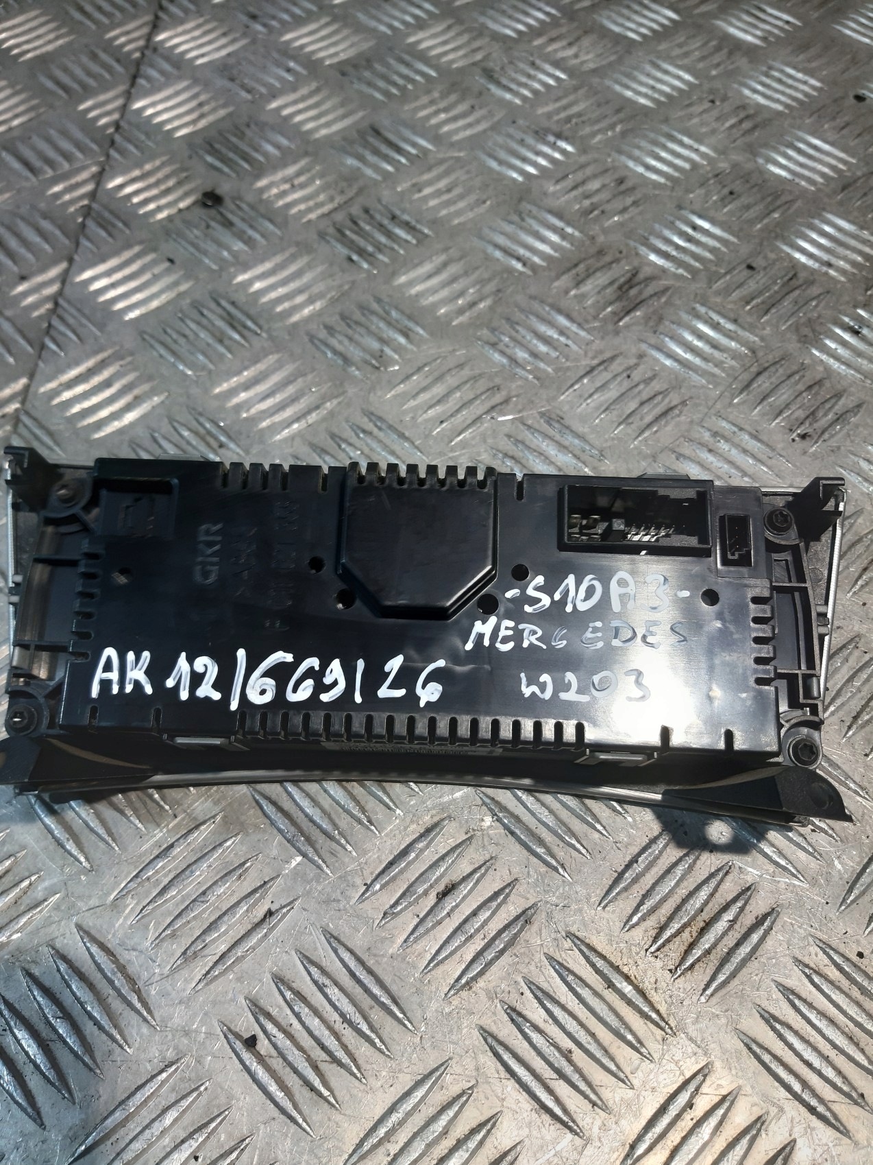 control panel air conditioning devices KLIMY A2038301785 MERCEDES C-KLASA W203