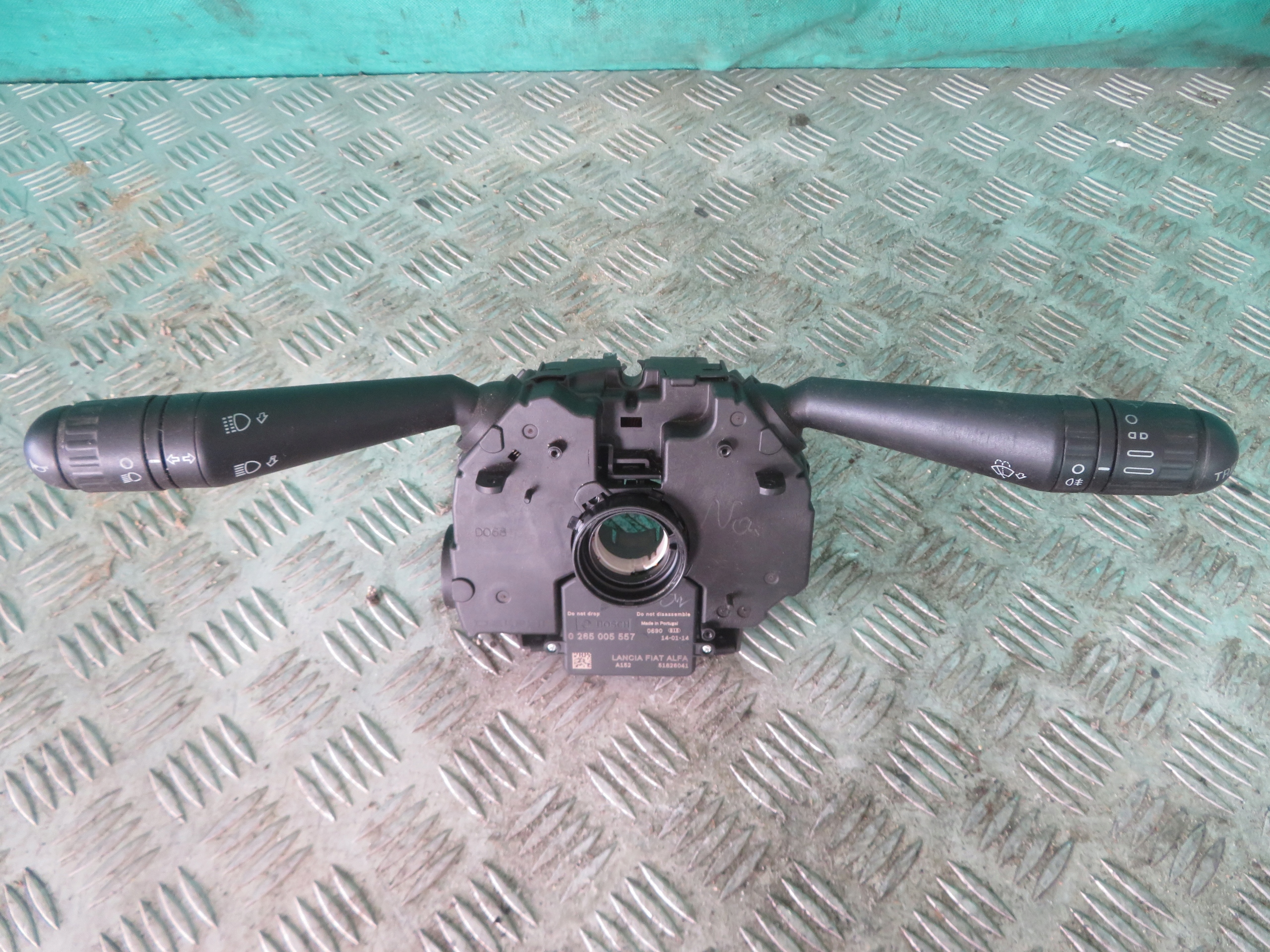 DEVIO LUCI TERGICRISTALLO TERGI IVECO DAILY 14R 05801320128