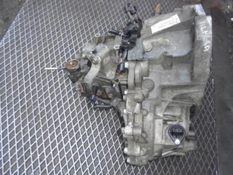 NISSAN PRIMERA (P12) 2.2 DCI getriebe 7701717775