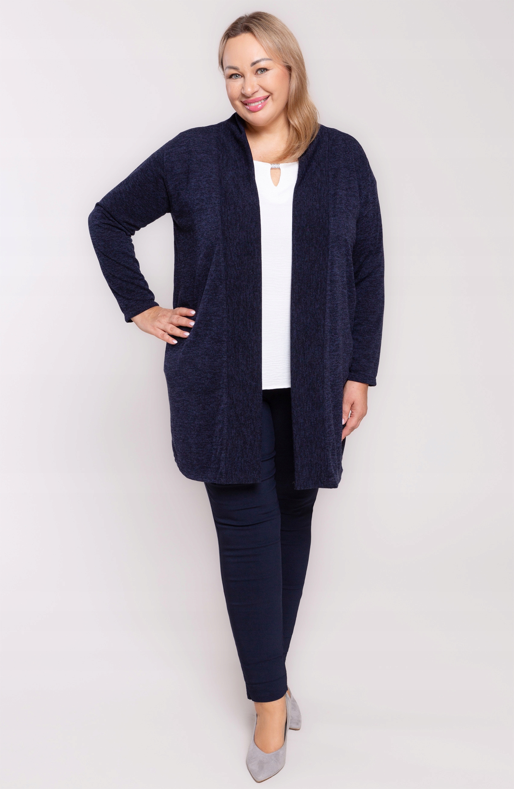 Granatowy sweter 52 Wzór dominujący bez wzoru