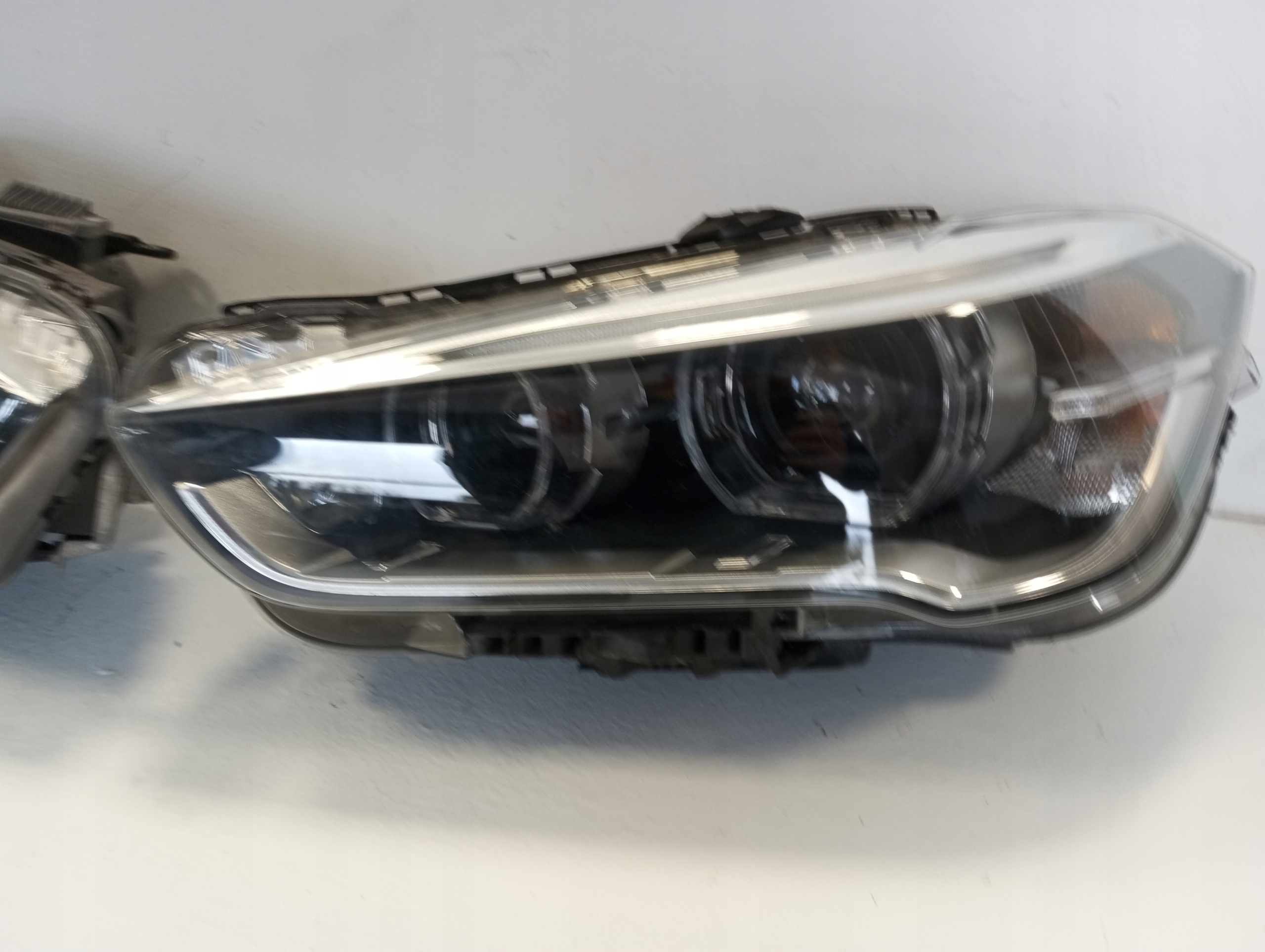 light FULL LED BMW X1 F48 7495003 7495004 front front