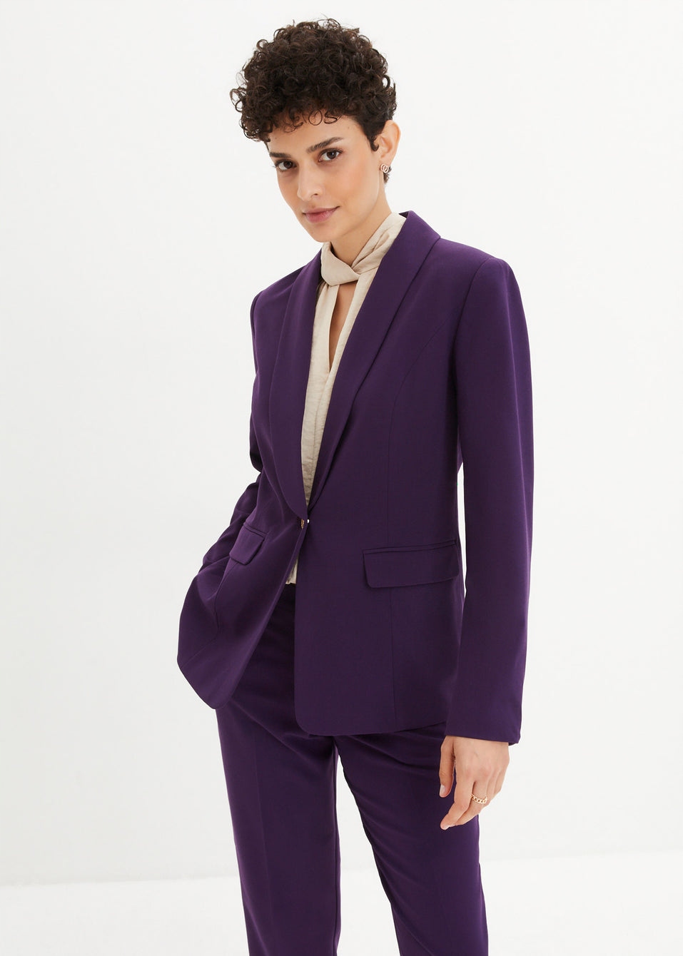 EA106 ŻAKIET DAMSKI ELEGANCKI WIECZOROWY NA GUZIK BONPRIX 44 JAGODOWY Marka Bonprix