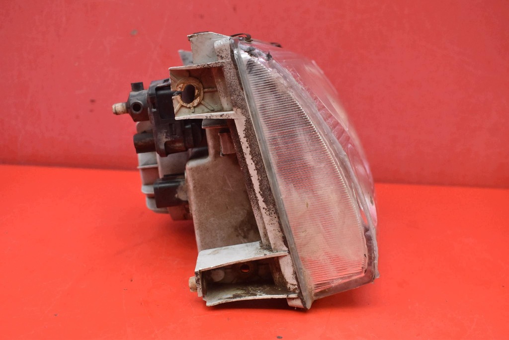 REFLEKTOR right light front EU HYUNDAI GALLOPER 2 II 98-03