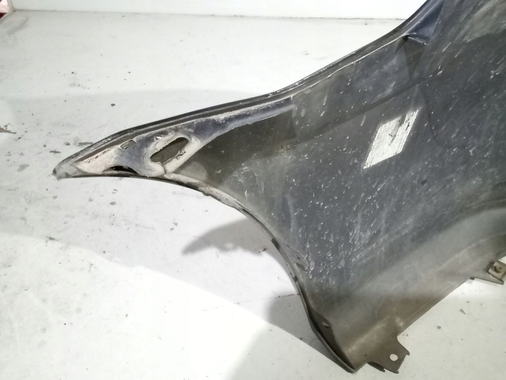 Mazda 323F BJ lift FL branik prednji dio prednji 16W