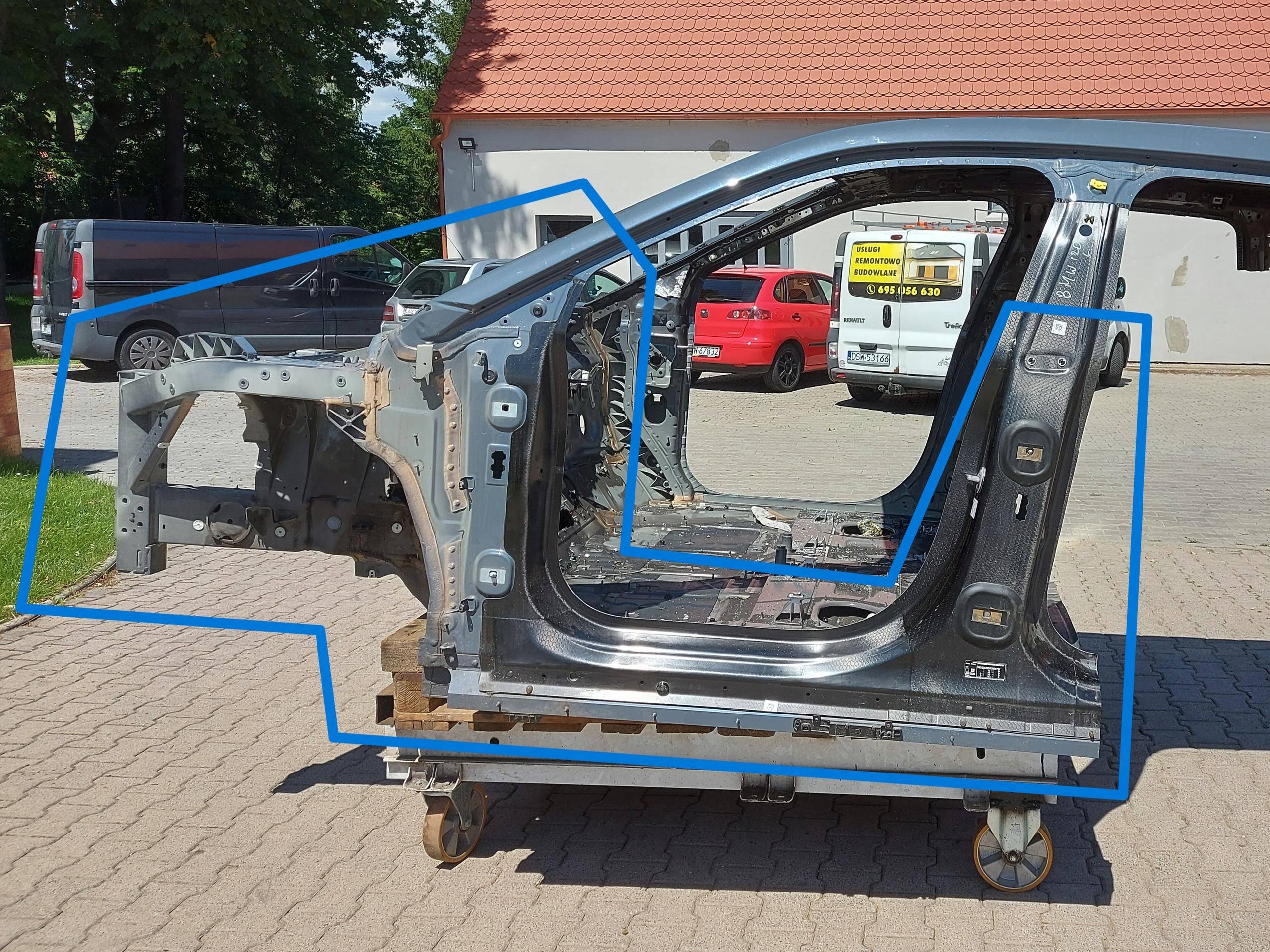 BMW iX i20 2023, Xdrive50 quarter quarter left front pillar