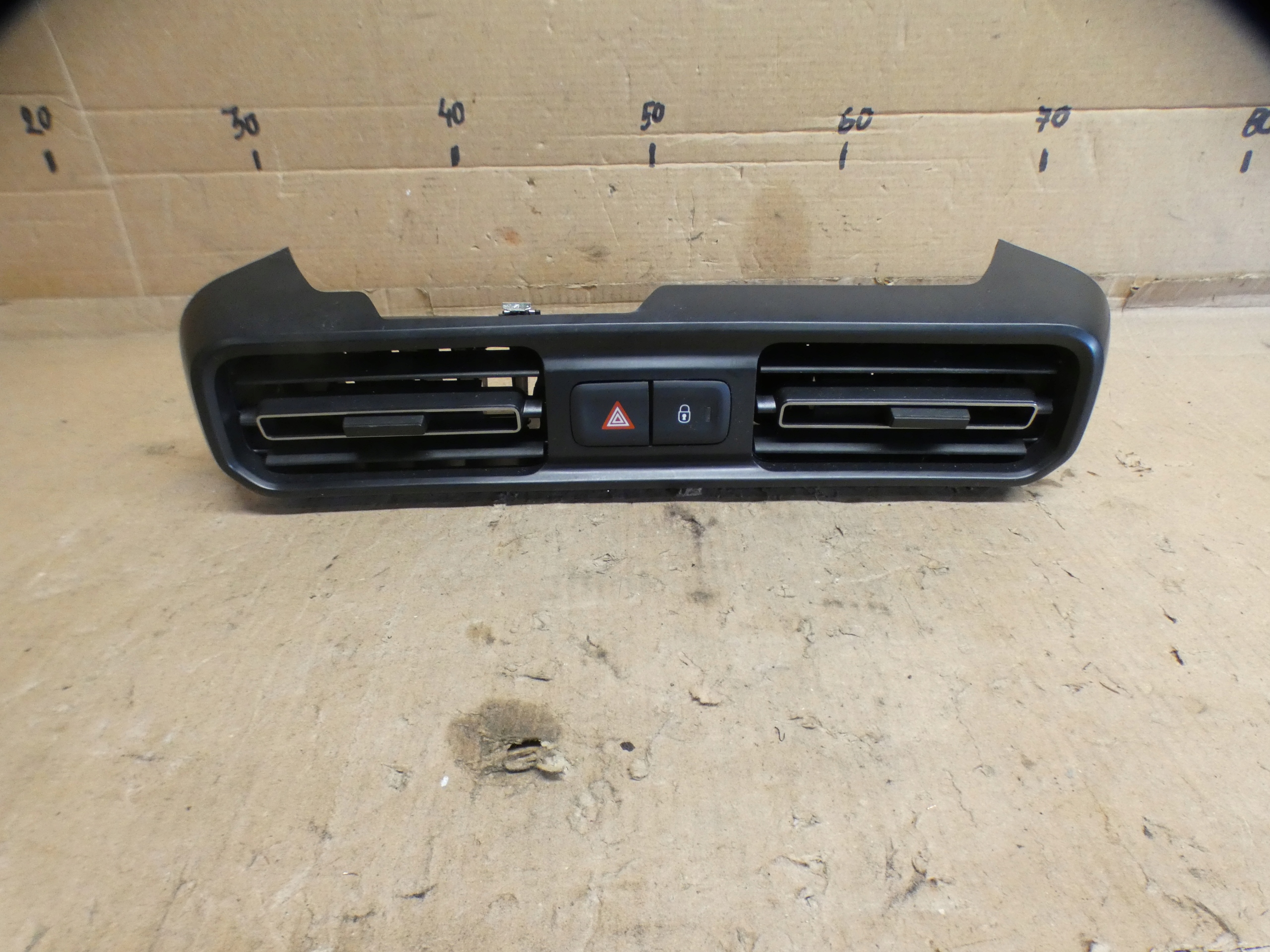 OPEL COMBO E 18- KRATKI des lüfters luft MOU022342