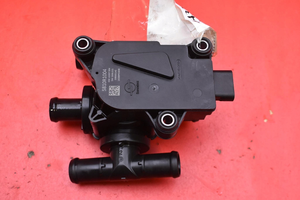 pumpa pumpa cirkulacije vode 4KE963375N AUDI E-TRON 55 408 KM 18-21