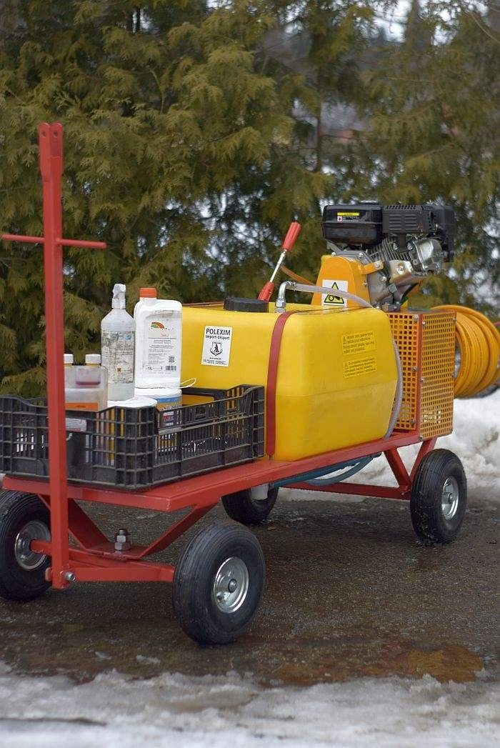 OPRYSKIWACZ SPALINOWY OGRODNICZY 100L 6,5 KM 22 l Pojemność zbiornika 100 l