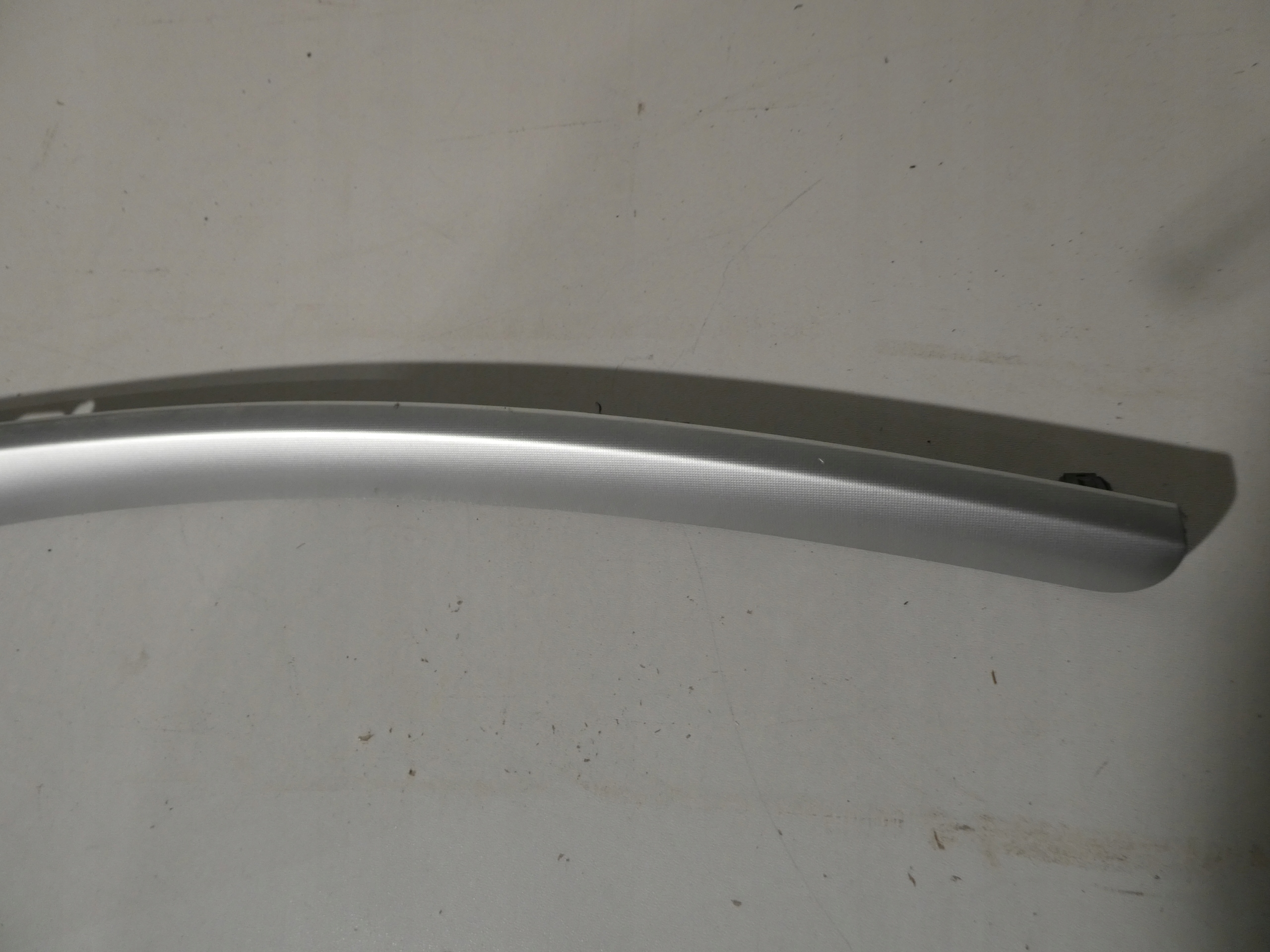SKODA SUPERB II Moulage DEKOR Console 3T1858418B