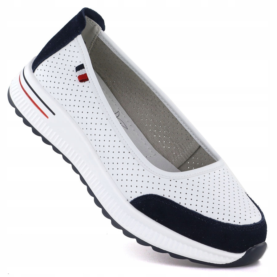 Kožené baleríny na silné ažurové podrážce Jezzi 7815 40, bílé