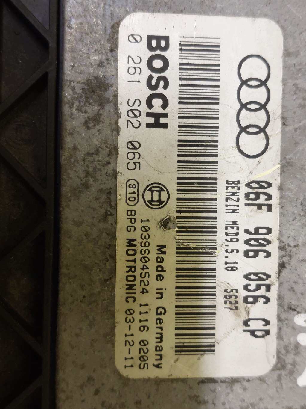 AUDI A3 8P 2.0 FSI bedienteil des motors 0261S02065