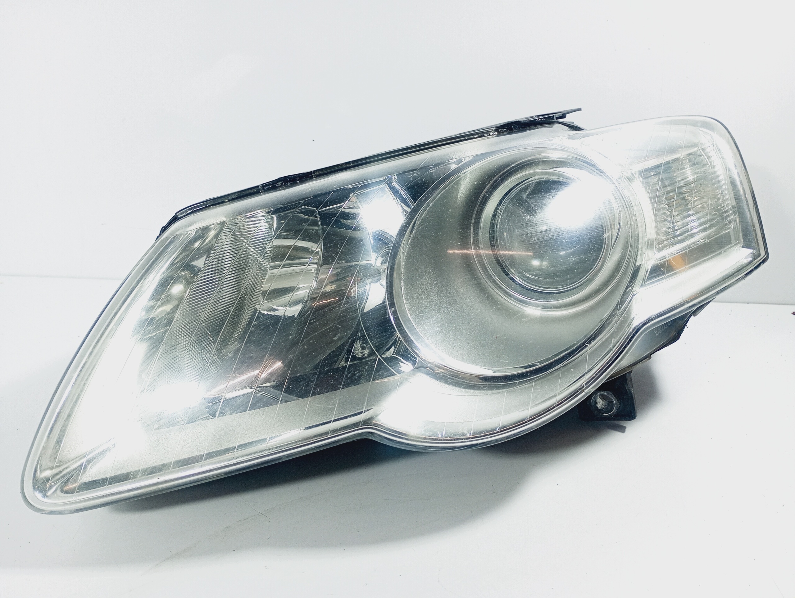 light left front reflektor left front OE 3C0941005S VW Passat B6 05-10