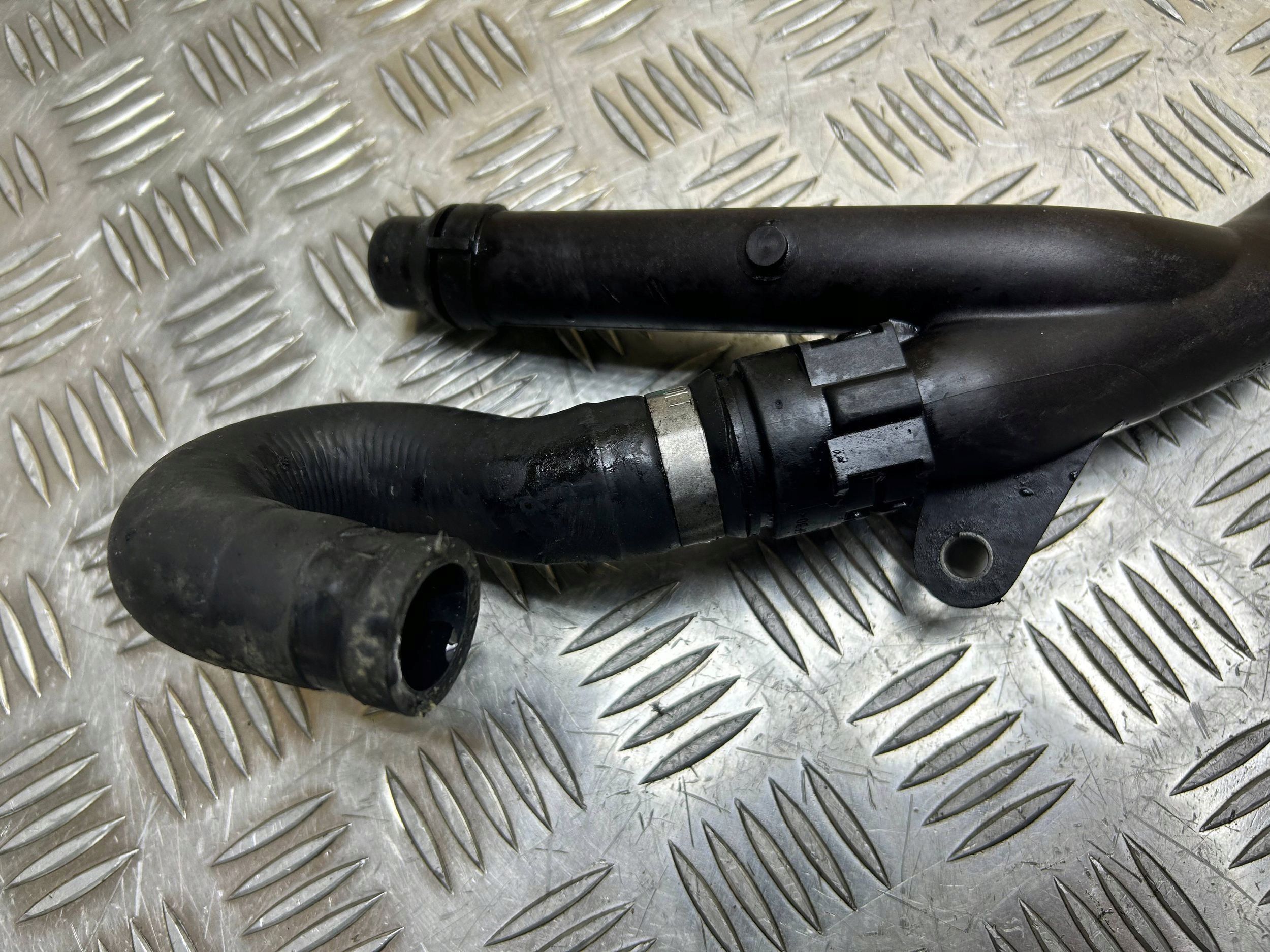 vedení / hadice chladiče BMW 5 E60 E61 2004 7792622