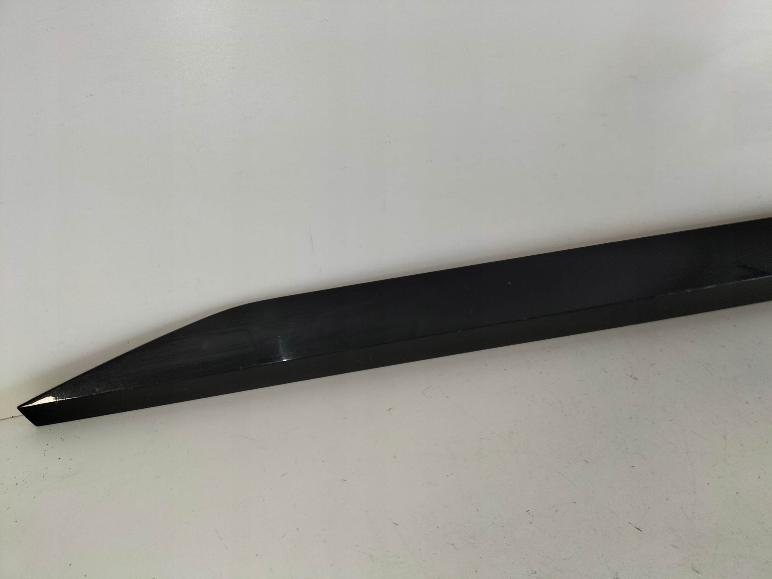 moulding cap door front left SKODA SUPERB III 15