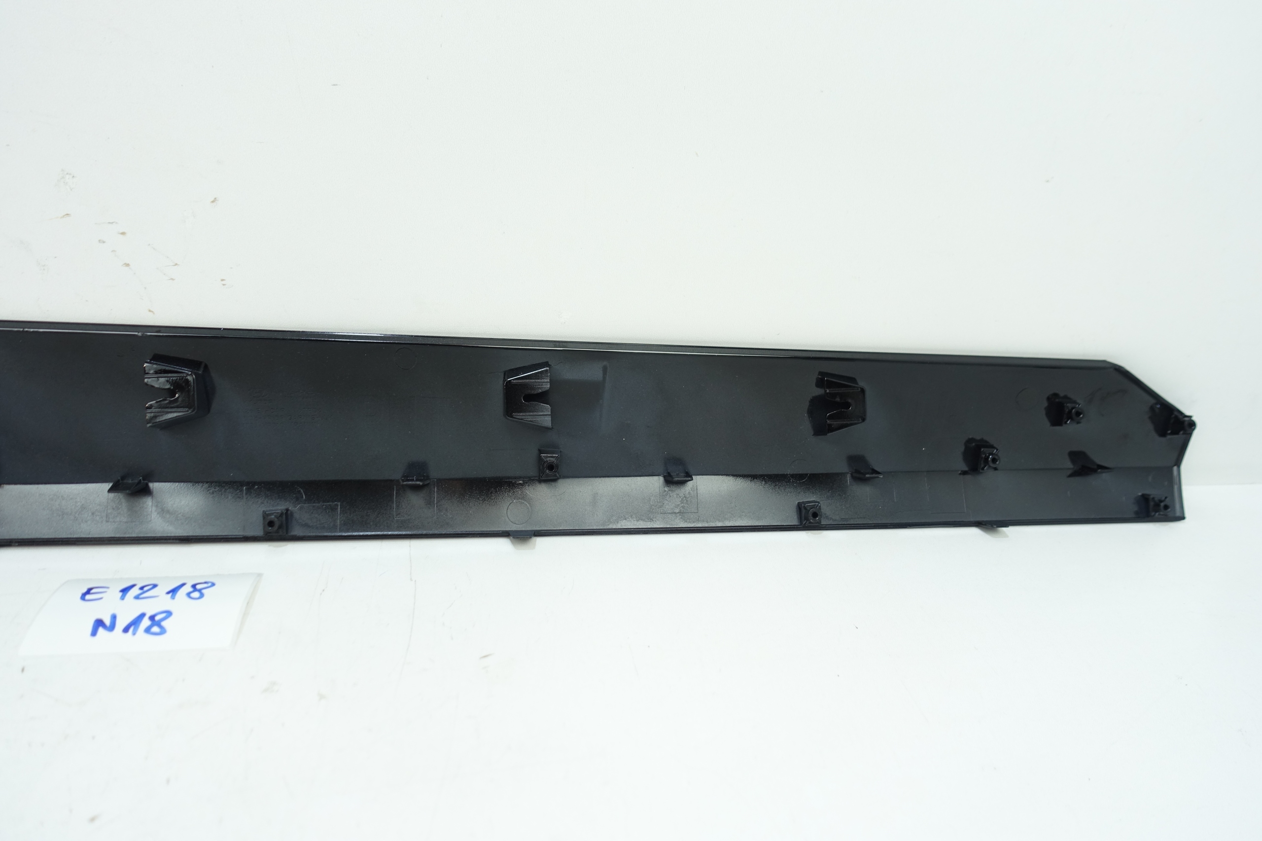 moulding door left front HYUNDAI KONA ELEKTRYK 22