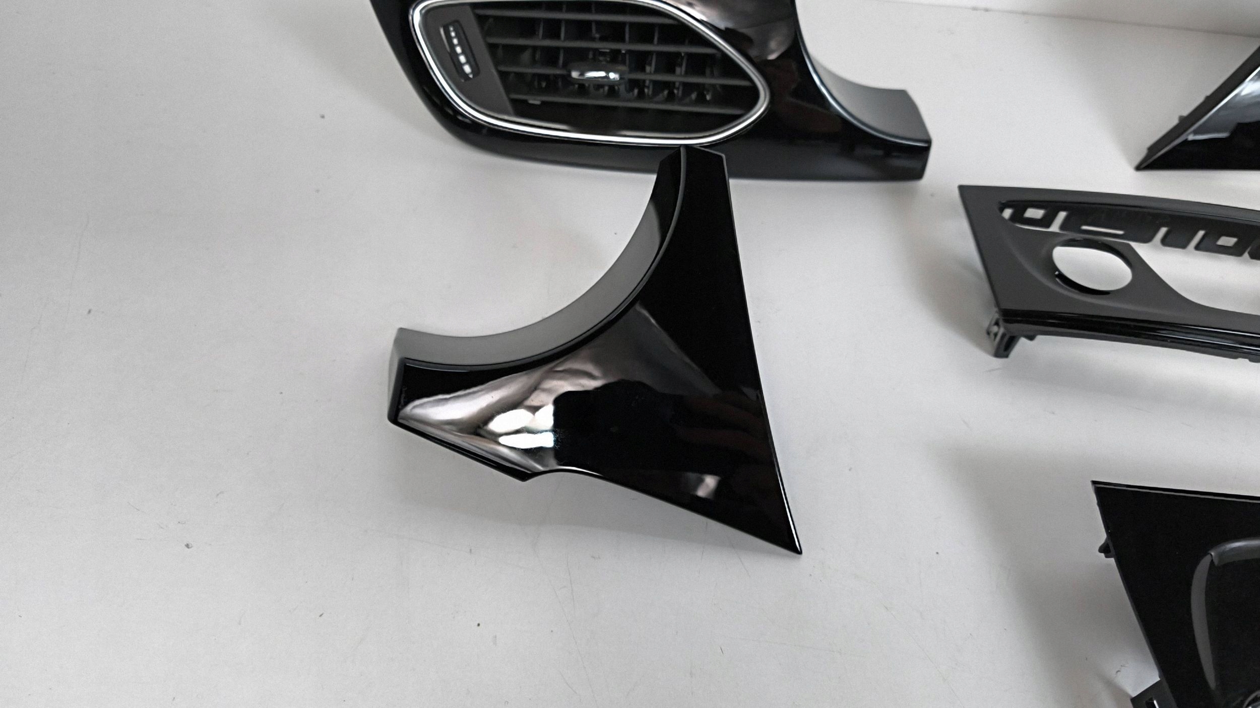 Opel Astra K Dekory Deski Czarne