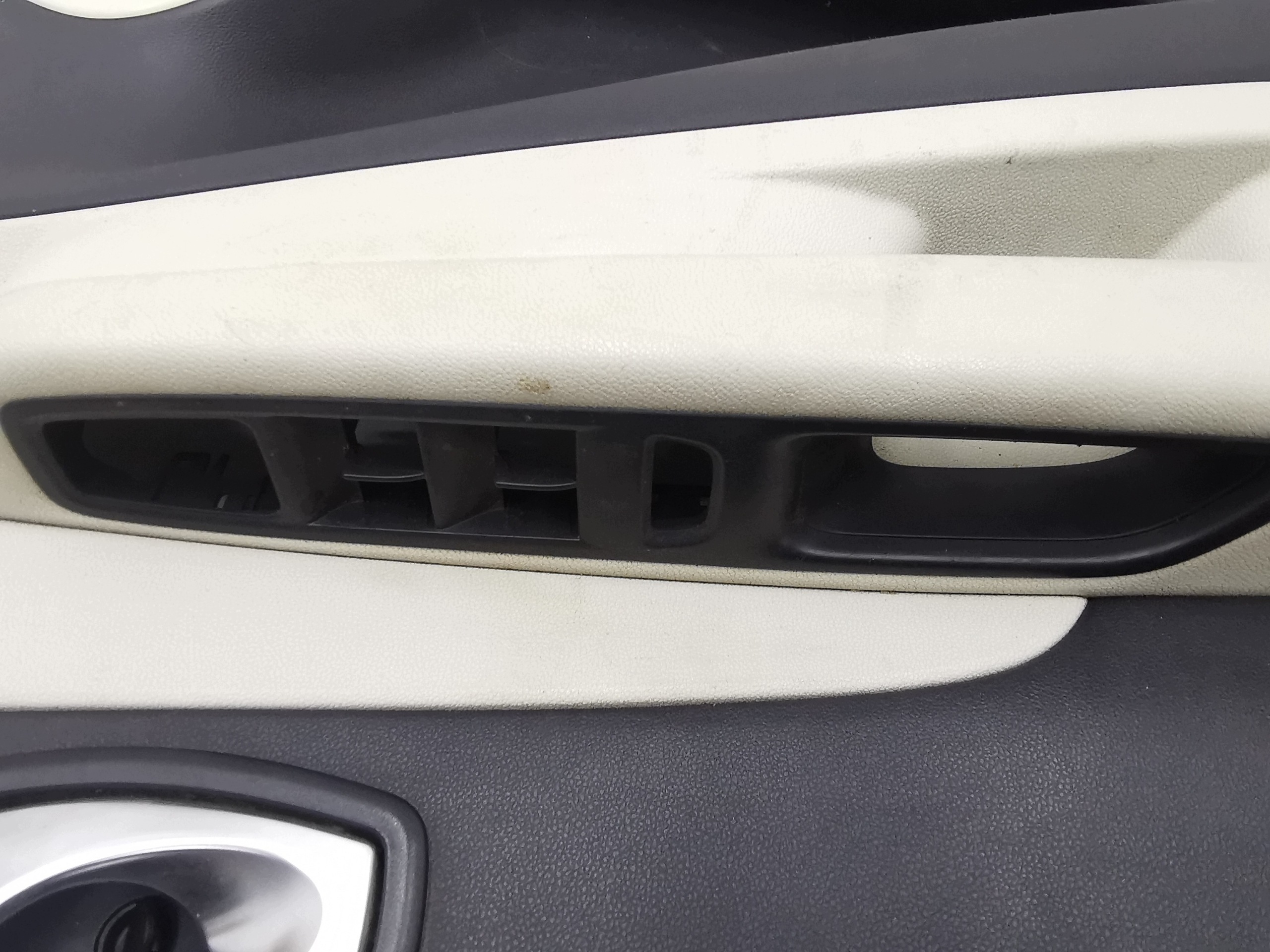 side door left front RENAULT CAPTUR and LIFT 156141162