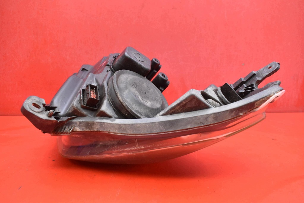 REFLEKTOR right light front EU 24451033RH OPEL ASTRA 3 III H 04-07