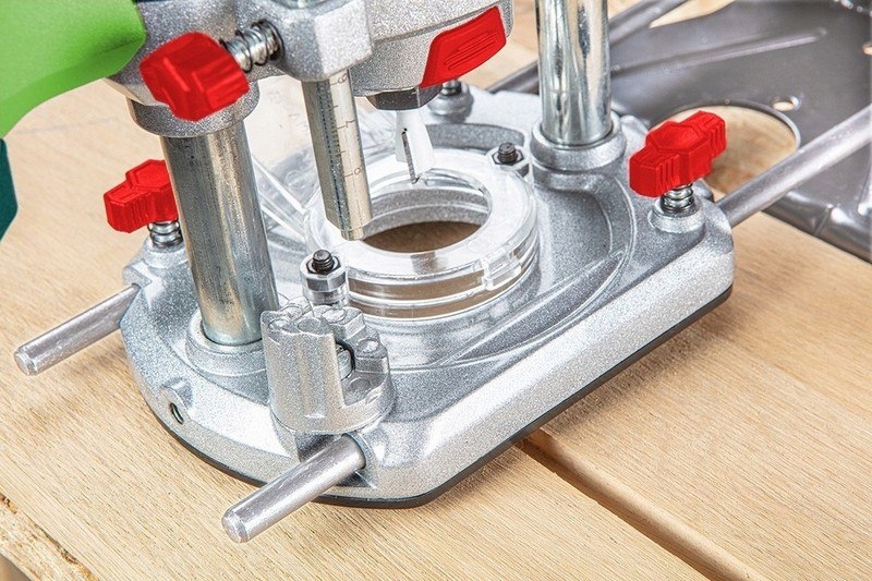 FREZARKA GÓRNOWRZECIONOWA 1200W Rodzaj frezarki górnowrzecionowa