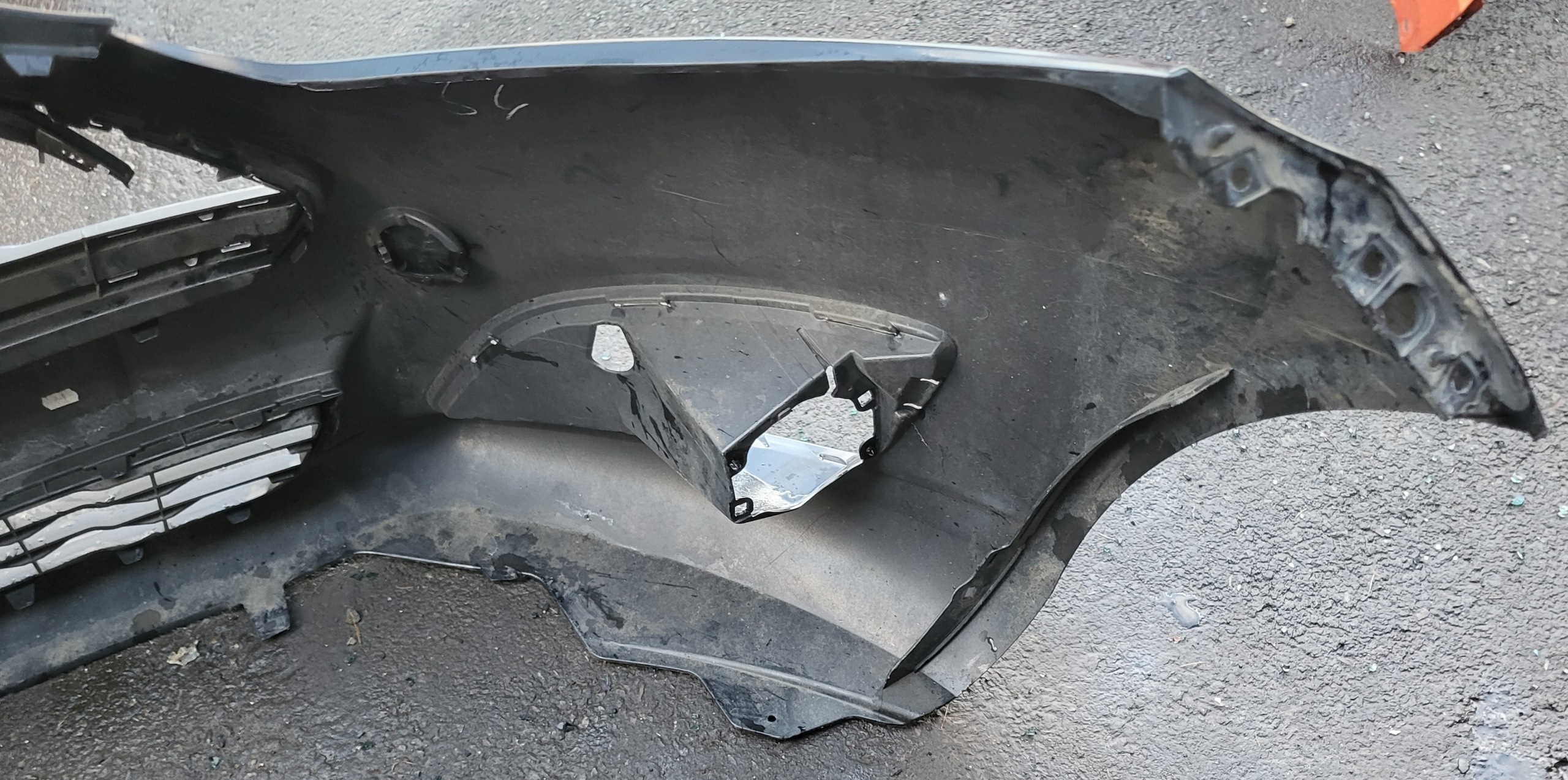 bumper front front towing hook cap FORD FIESTA MK7 LIFT C1BB-17757-A OE