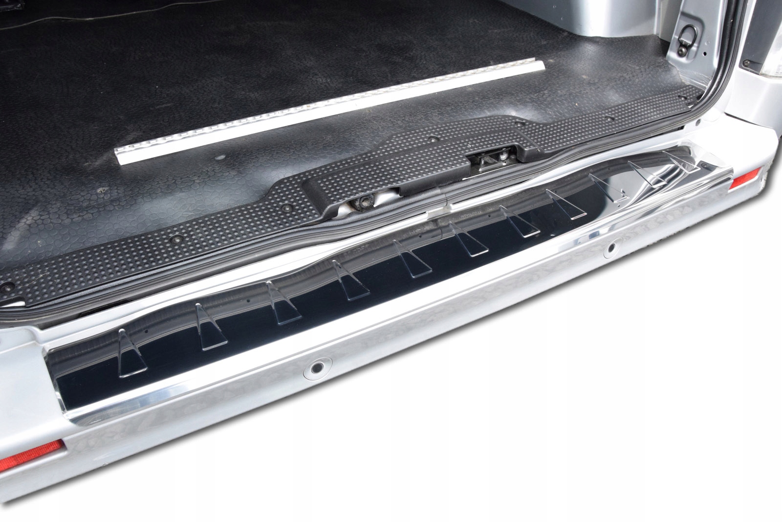 Listwa Nakladka Na Zderzak Do Renault Trafic 2004-2015