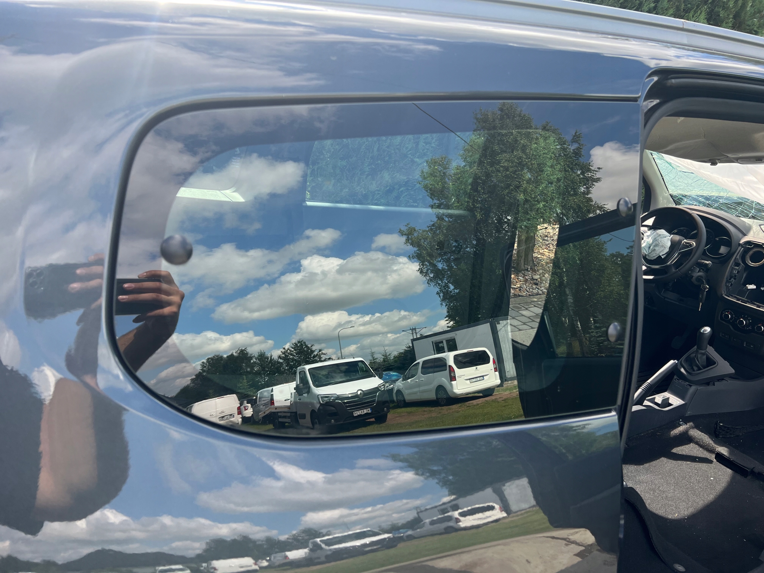 DACIA LODGY 2019 -2020 SZYBA PRAWA KAROSERYJNA