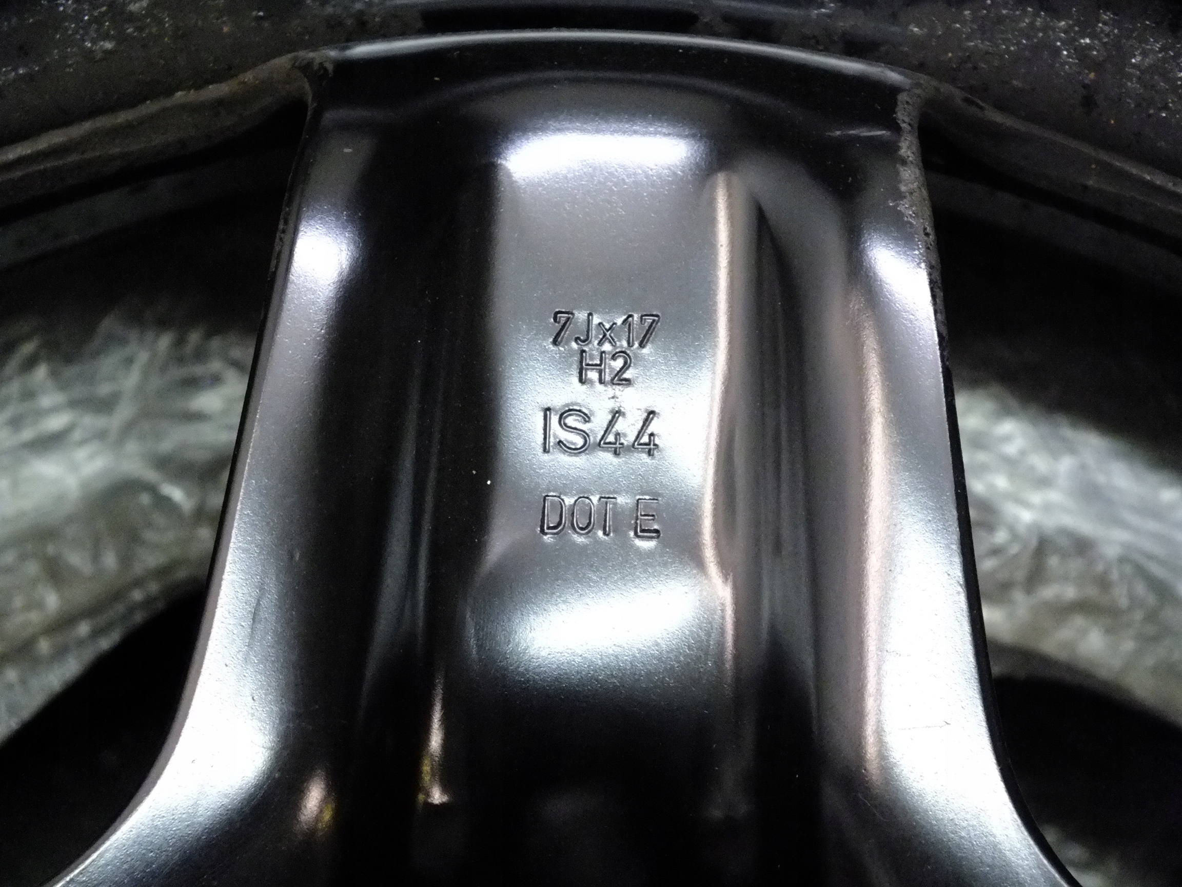 4FS 17 Opel 5x115 ET44 7J ø70,3 2170108 Rozstaw śrub 5x115