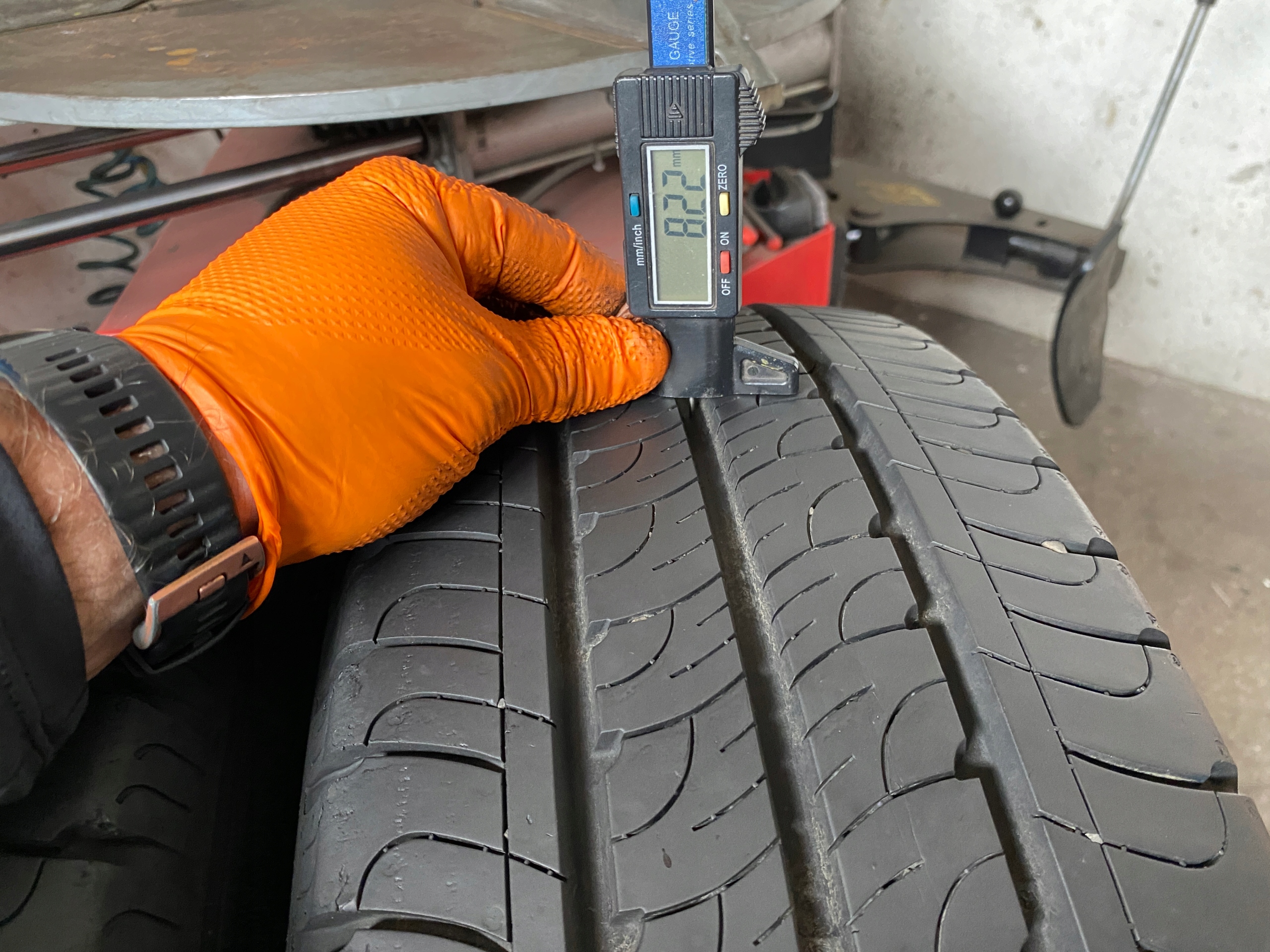 2 tyres summer 215/65R16C Goodyear EfficientGrip Cargo as new
