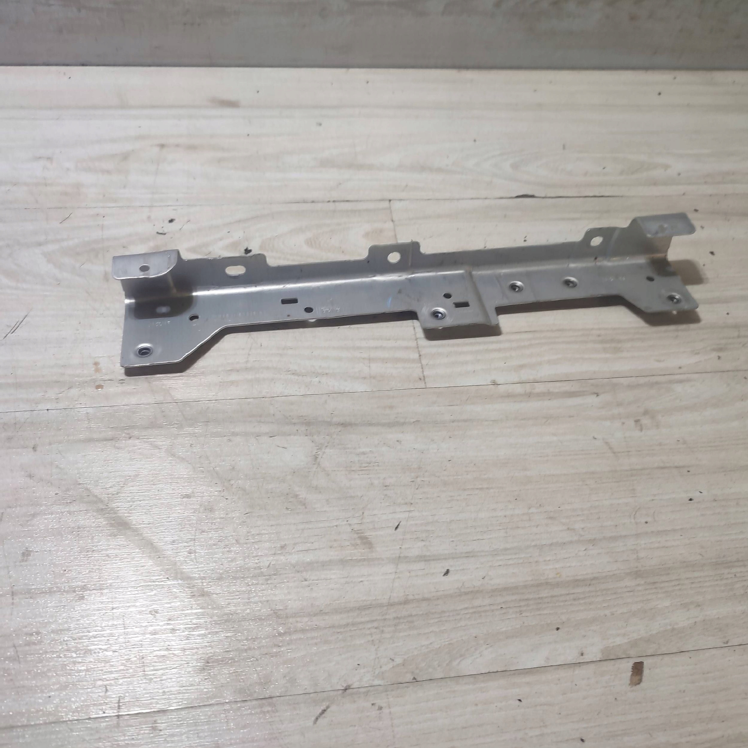 Halter Jaguar F-Pace HK8318T809A