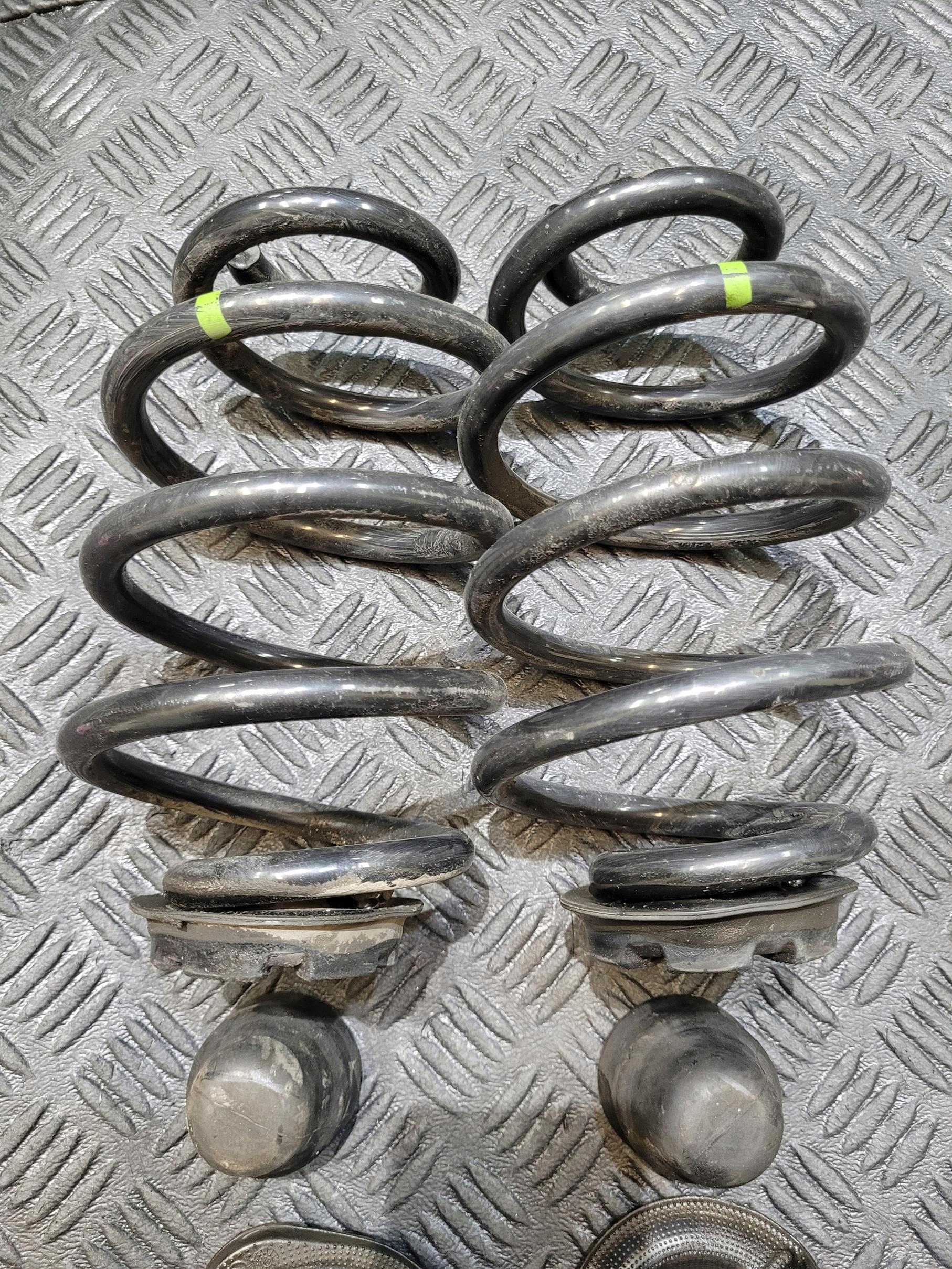 spring springing rear part rear left right NISSAN LEAF II ZE1