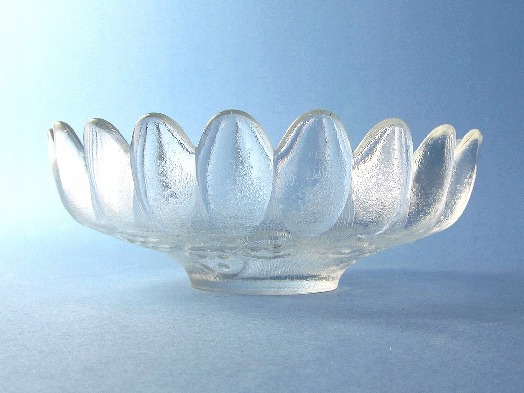 Дизайн 60-х годов красивая стеклянная витрина