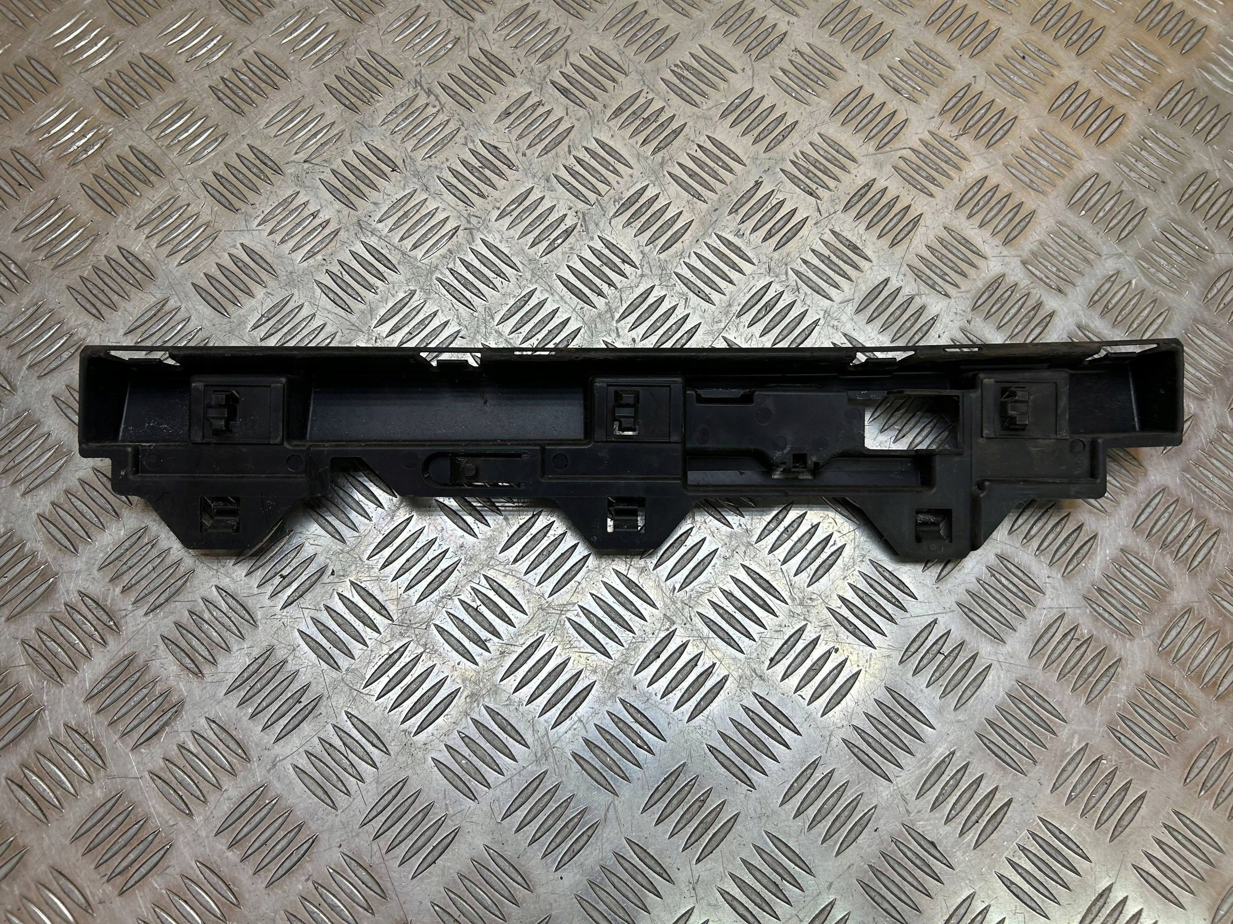 support mouldings progowej R3 BMW 1 F20 2013 7240916