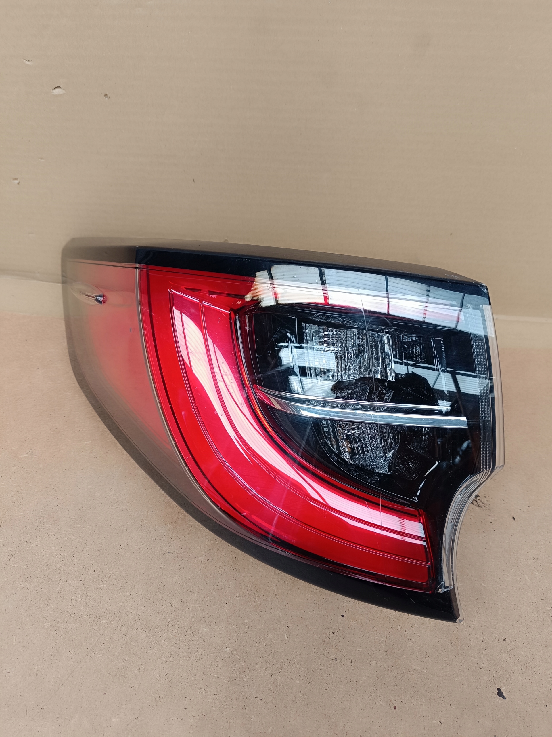 LAMPA TYŁ 227 LEWA TOYOTA COROLLA E21 2019-2024 KOMBI