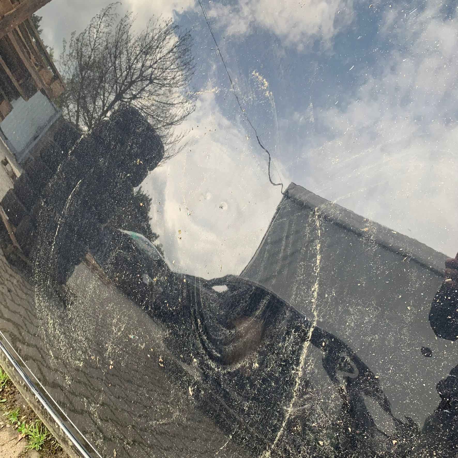 MASERATI LEVANTE DACH SŁUPKI Producent części Maserati OE