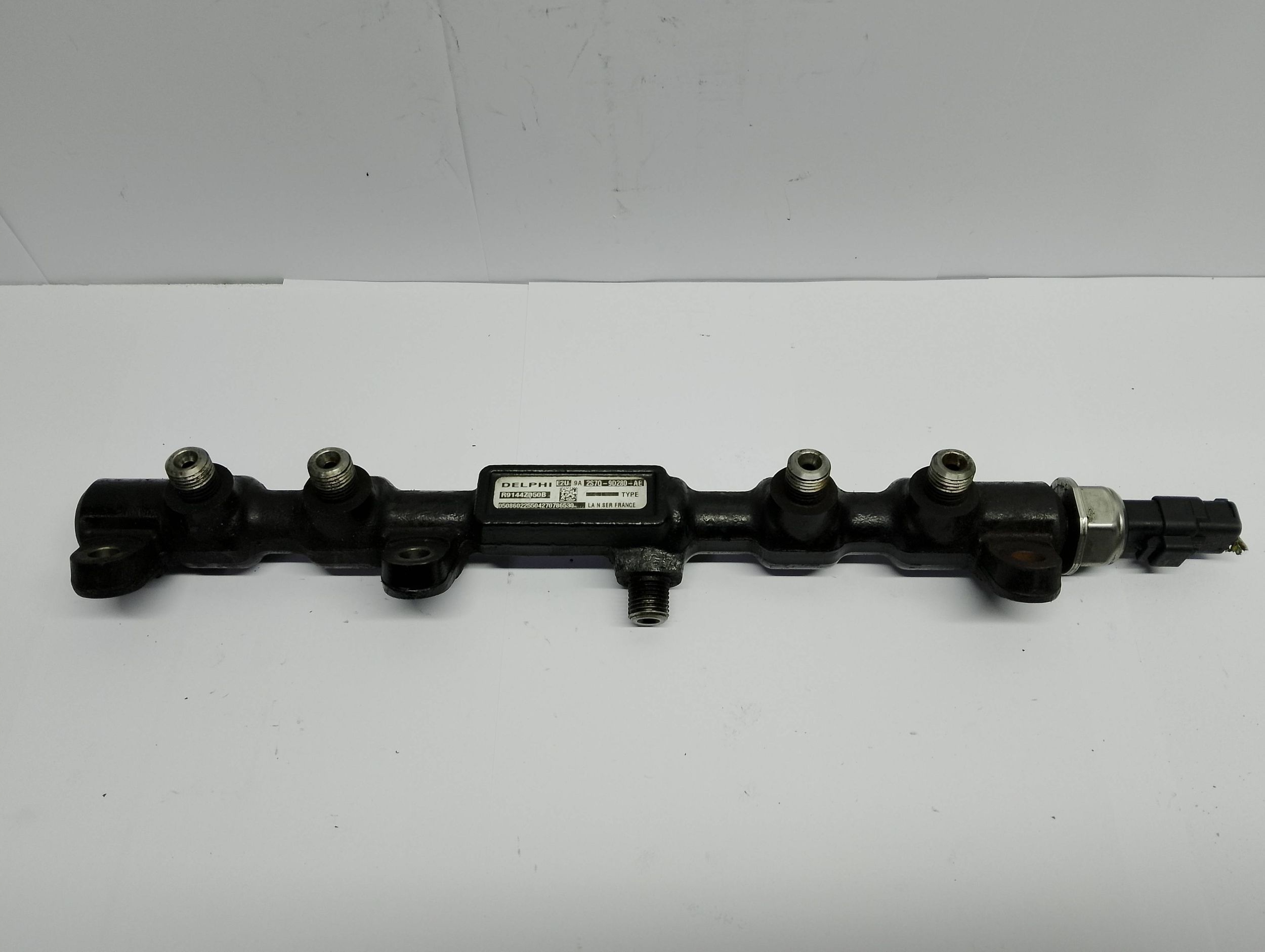 Kraftstoffverteiler Einspritzleiste Delphi Ford 2S7Q9D280AE