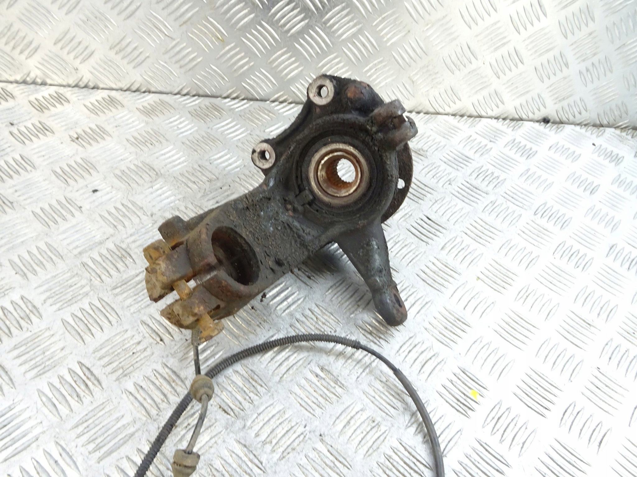 PEUGEOT 2008 swing left P60 1.6 HDI