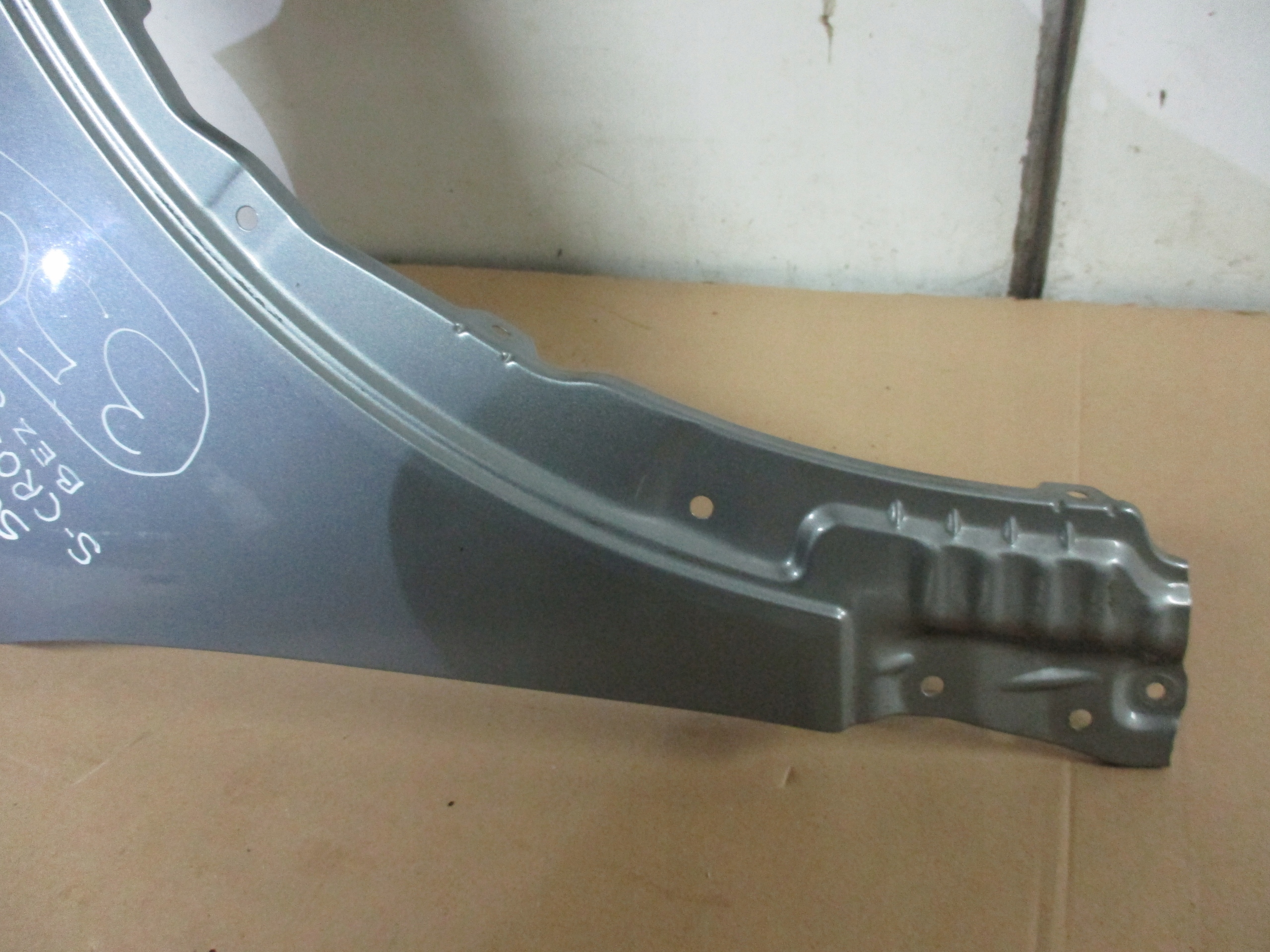 fender right front front Suzuki S- Cross 13r