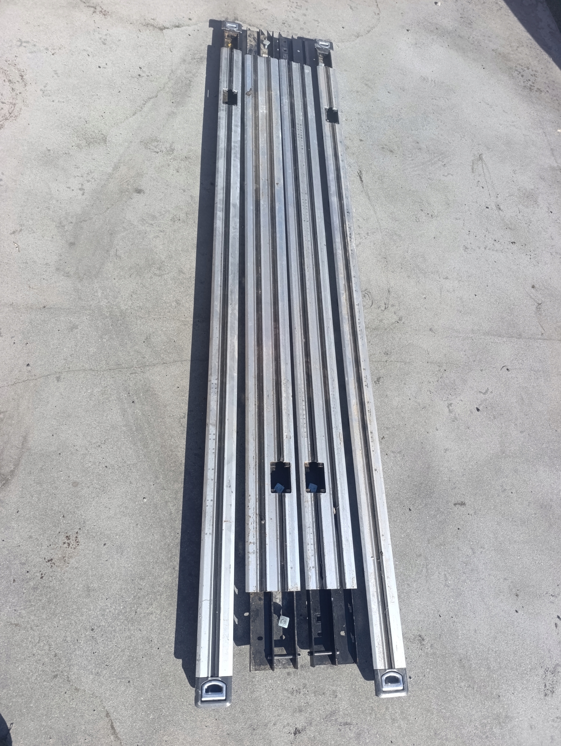 VW T5 T5 LIFT T6 SZYNY Moulage PROWADNICE Sièges MULTIVAN krotki