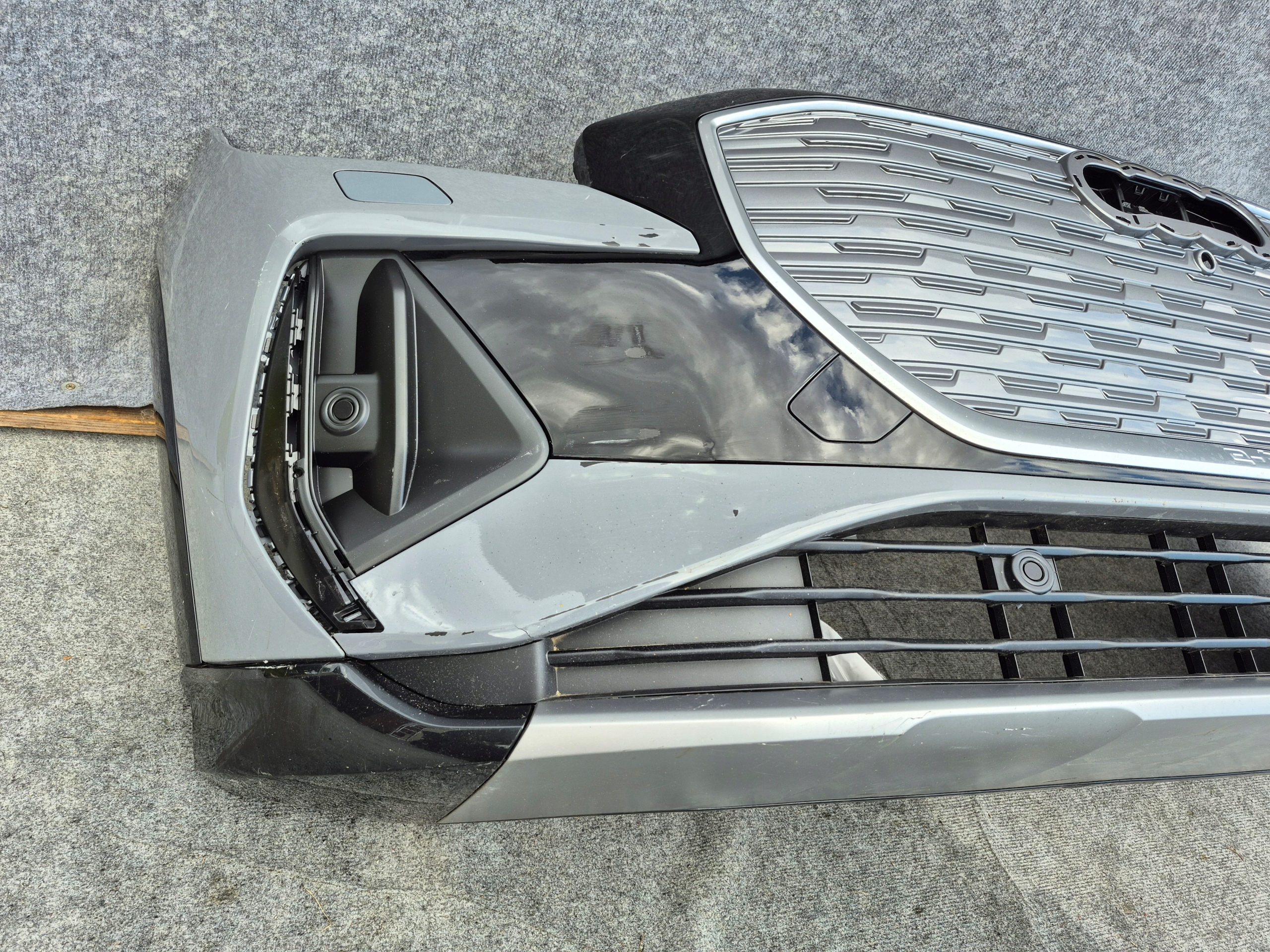 AUDI Q4 E-TRON S-LINE 89A ZDERZAK PRZÓD Producent części Audi OE