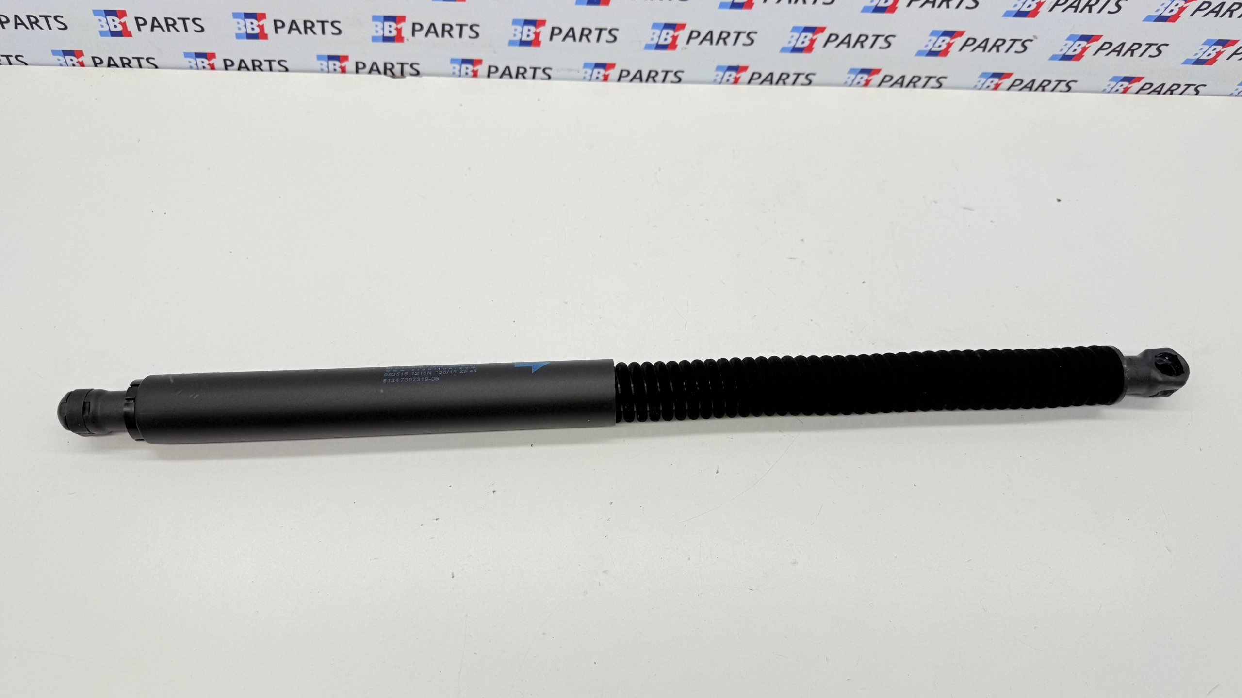 BMW G01 X3 F97 X3M damper bonnet boot left 7397319