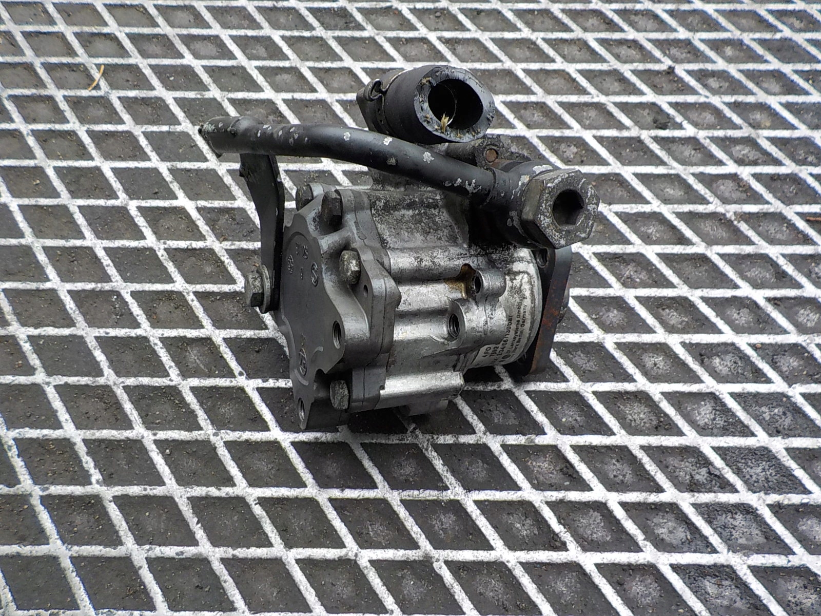 AUDI A6 C6 2.0 FSI ORG Pompa servosterzo 4F0145155E