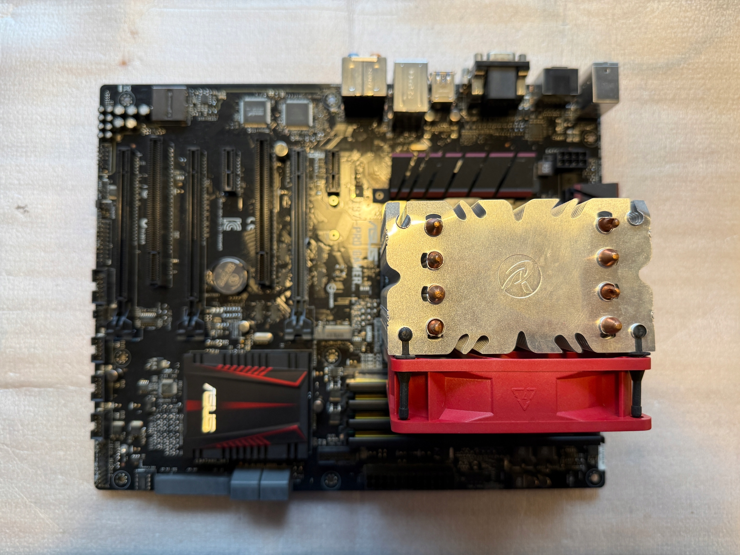 CPU Intel Core i7-4790,ASRock Z97 Pro4,16GB I7 4790k + Z97 - Niska