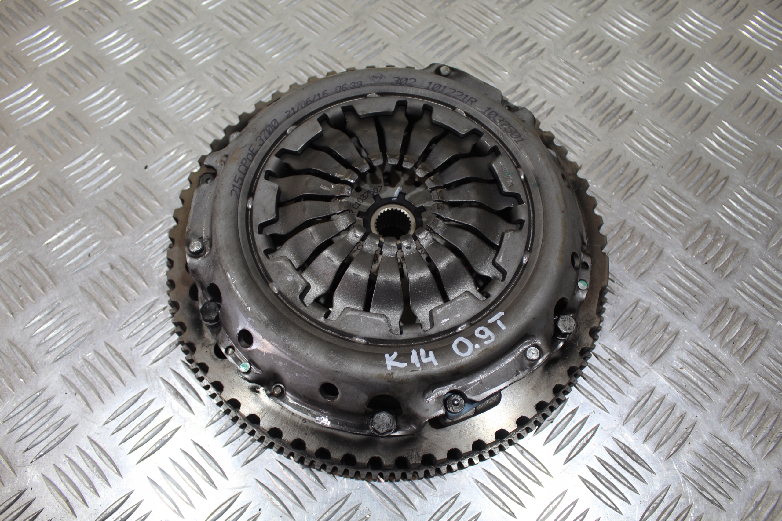 clutch MICRA V 5 K14 302101221R