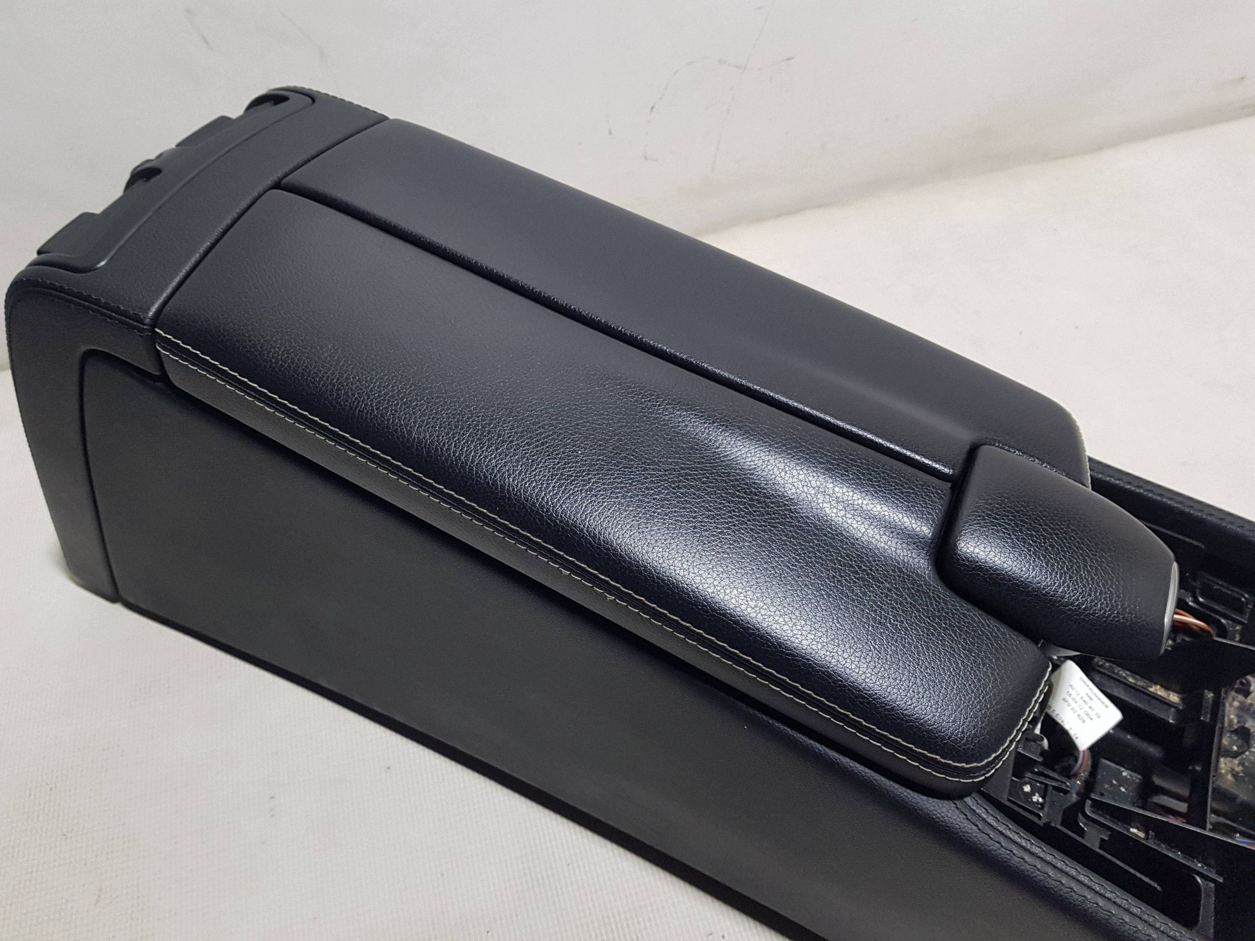 armrest front front MERCEDES CLS W218 tunnel central