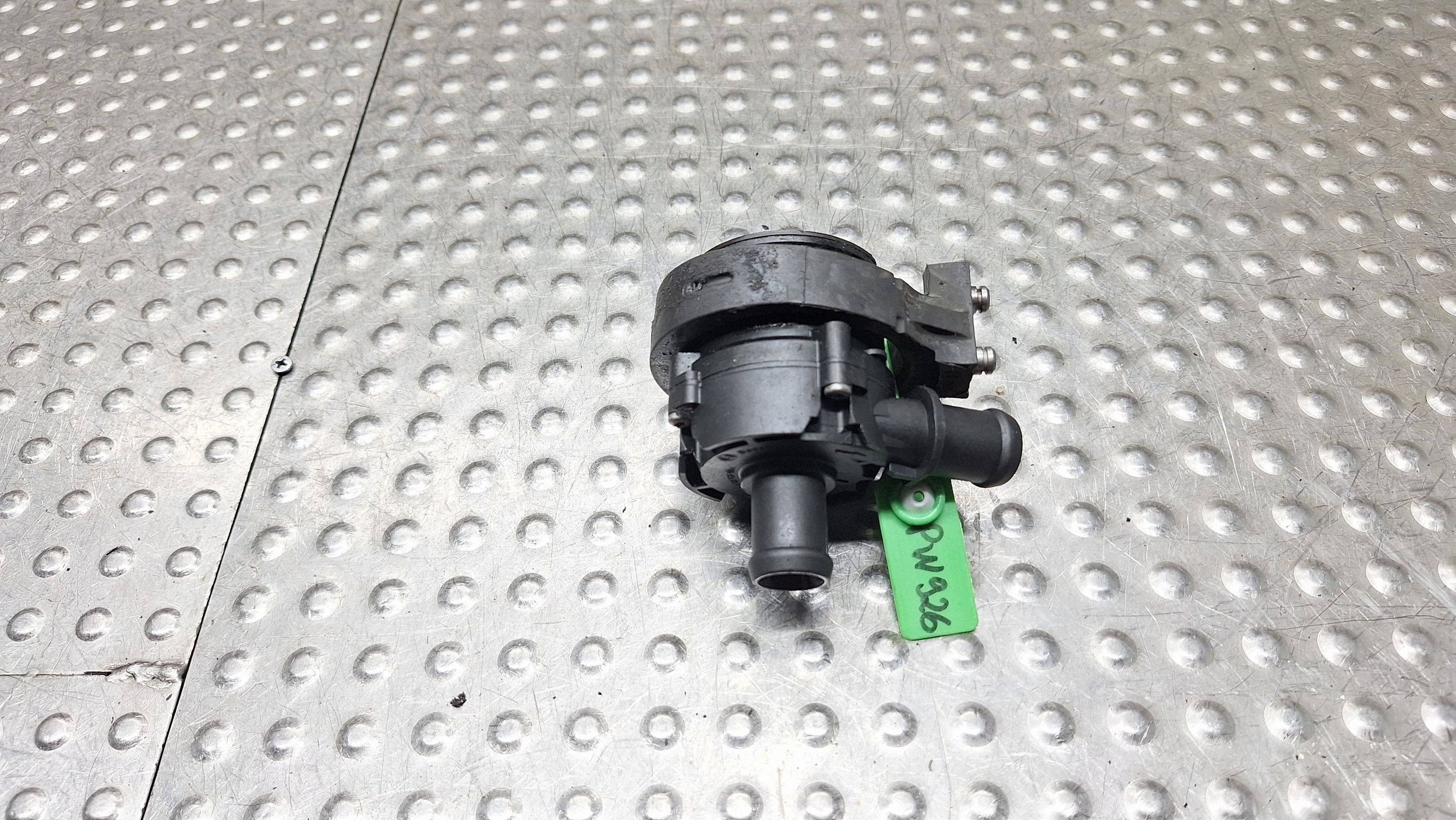 dodatna pumpa vode 5G0965567 AUDI A3 8V GOLF VII OCTAVIA III 2.0 TDI
